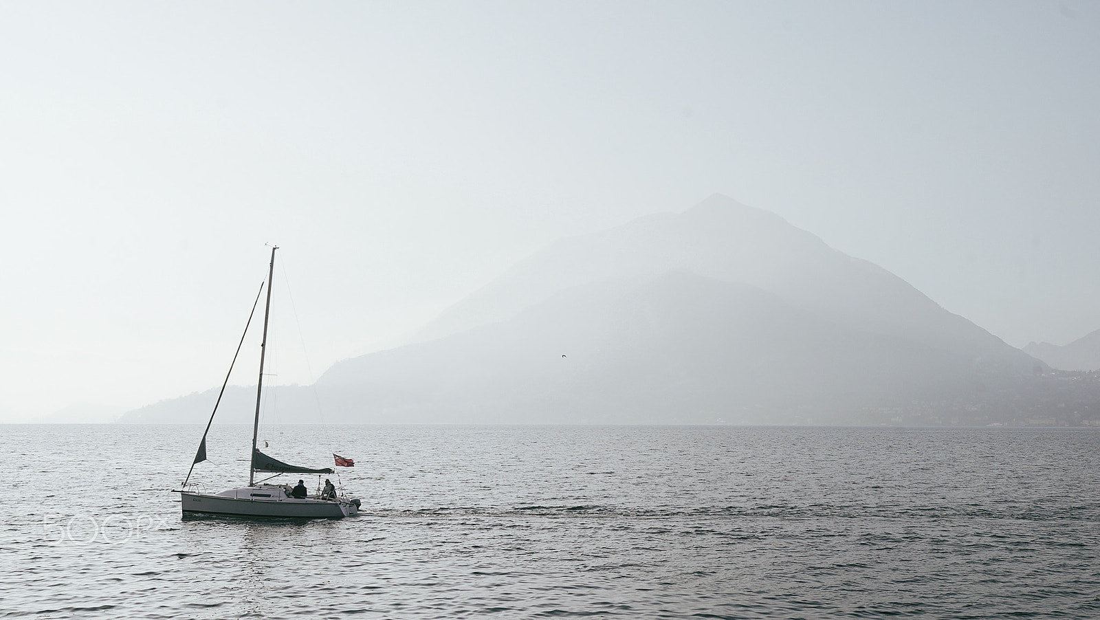 16-35mm F4 G SSM OSS sample photo. Lake como photography