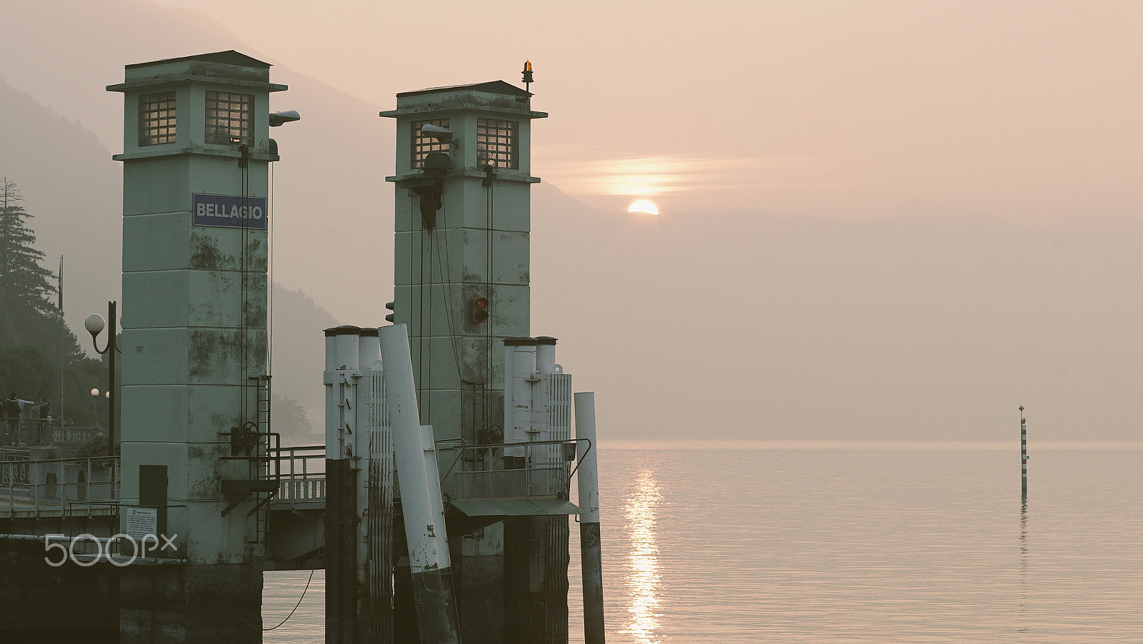 Minolta AF 100mm F2 sample photo. Lake como photography
