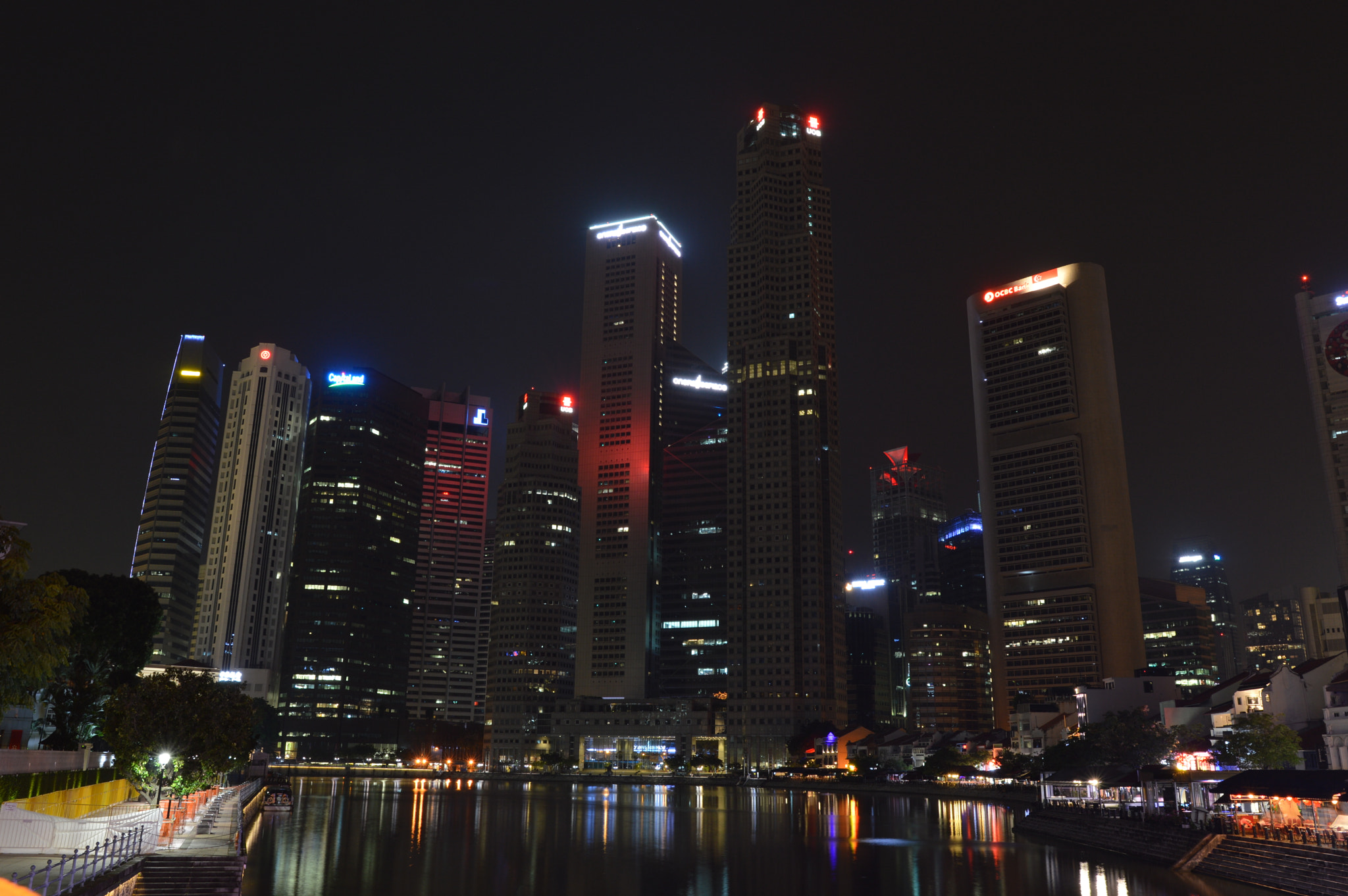 Nikon D3200 + Sigma 18-35mm F1.8 DC HSM Art sample photo. Singapore skyline photography