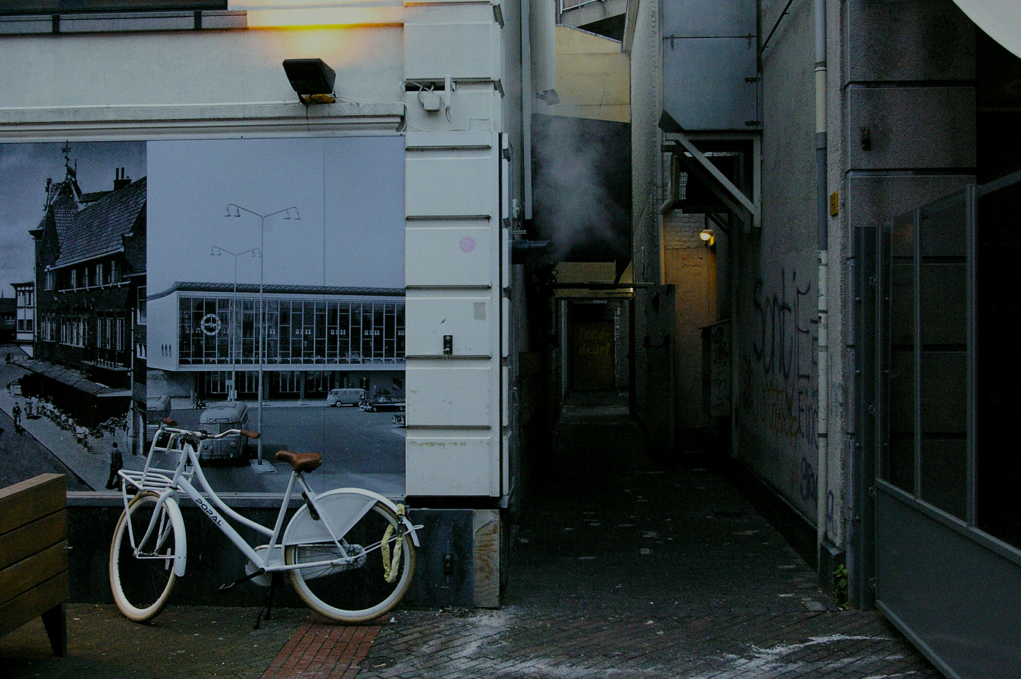 Pentax *ist DL sample photo. Bicycle. photography