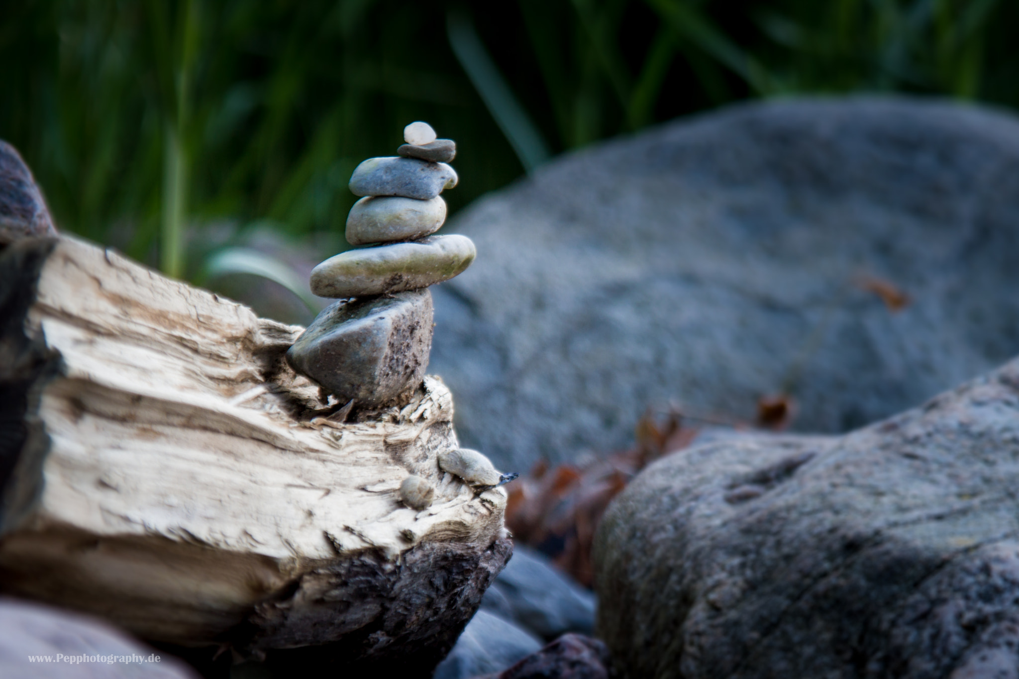 Sigma 17-70mm F2.8-4 DC Macro OS HSM sample photo. Stones photography