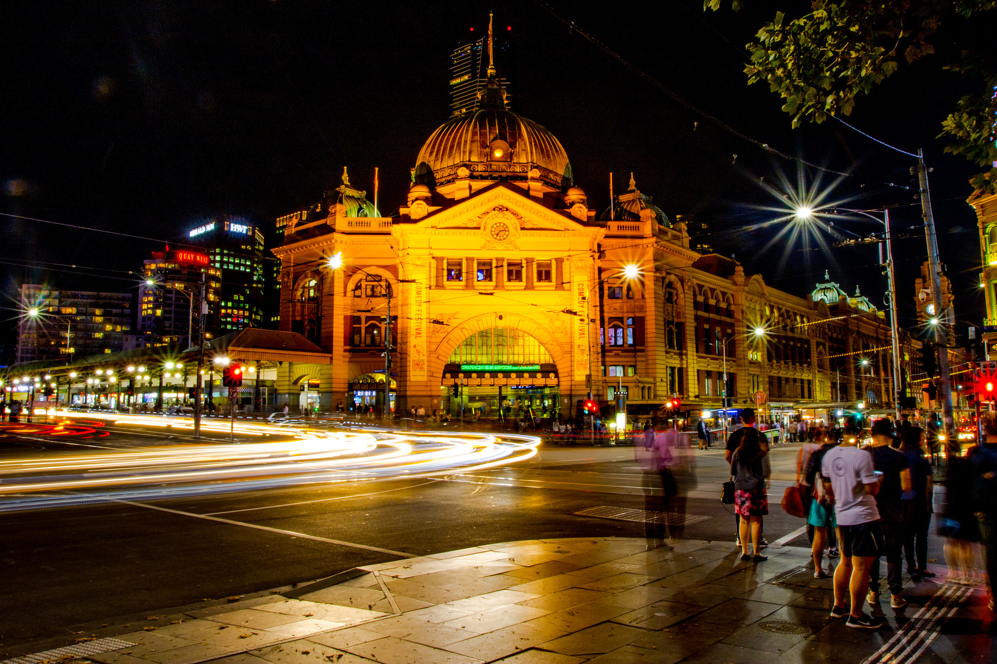 Tamron SP AF 17-50mm F2.8 XR Di II LD Aspherical (IF) sample photo. Flinders street at night photography