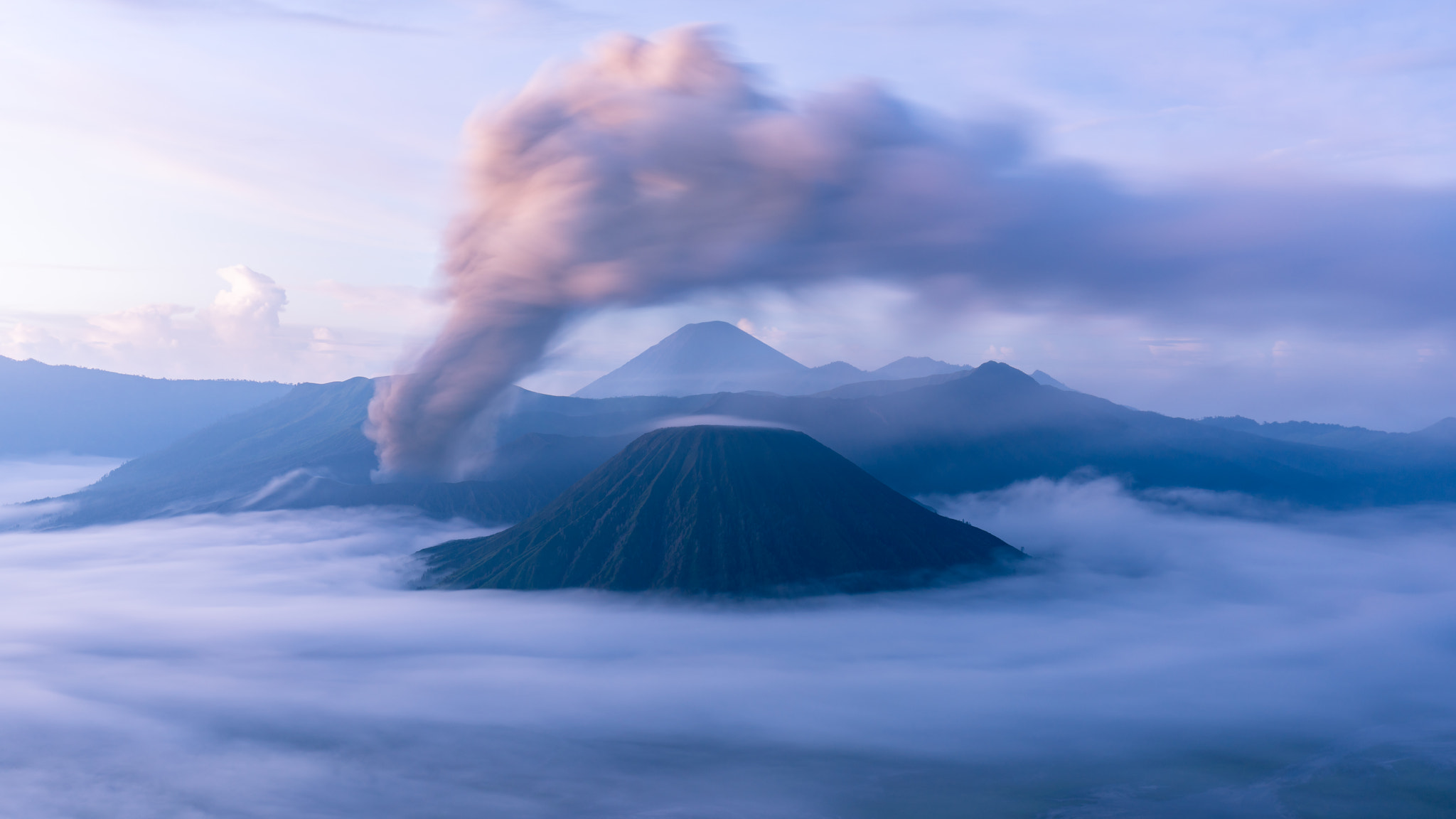 16-35mm F4 G SSM OSS sample photo. Mystic volcanic landscape photography