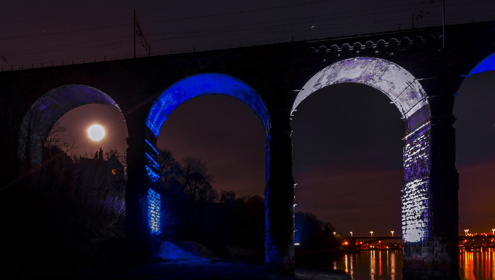 Sigma AF 10-20mm F4-5.6 EX DC sample photo. Through the arches photography