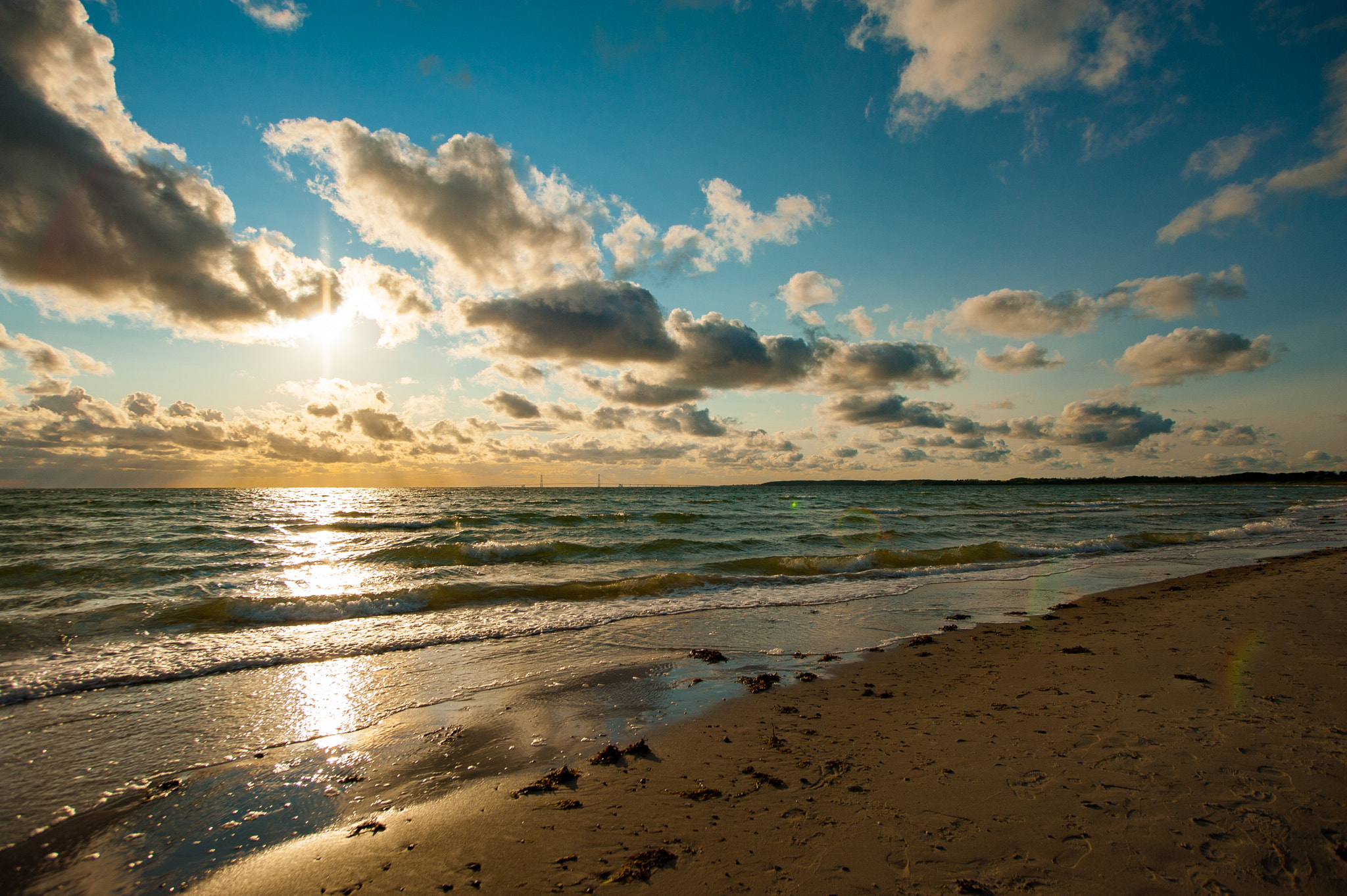 Nikon D700 + Sigma 20mm F1.8 EX DG Aspherical RF sample photo. Kobæk strand photography