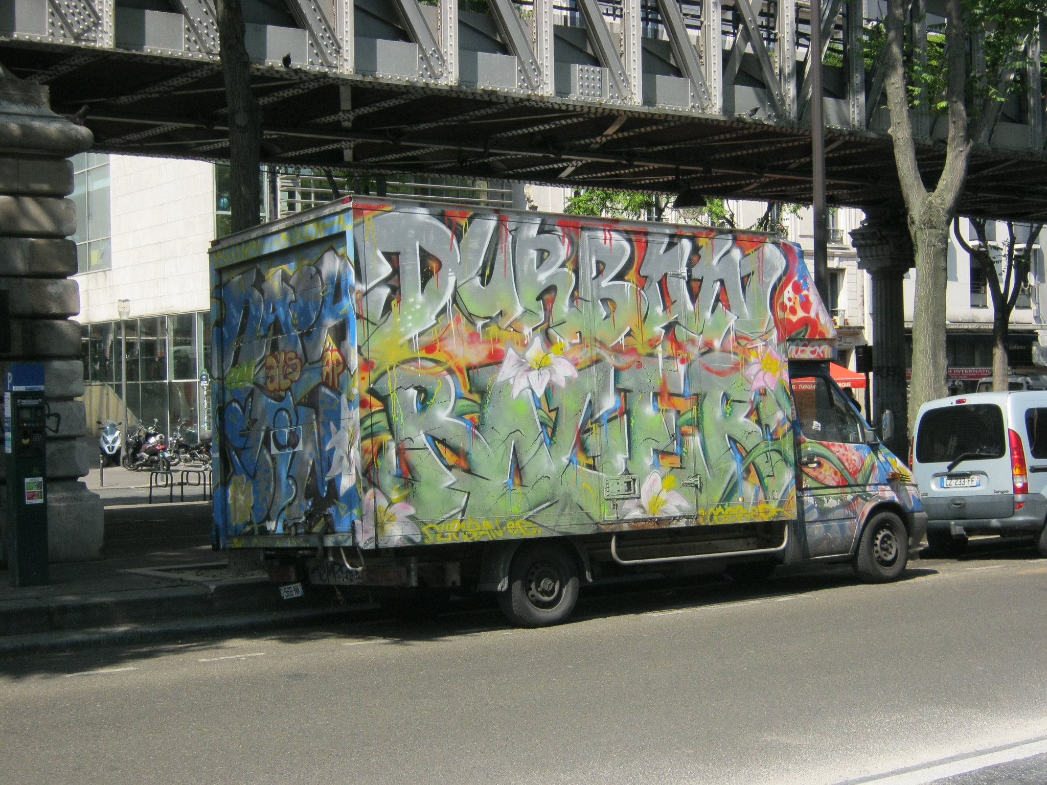 Canon PowerShot A800 sample photo. Paris bombing graff.jpg photography