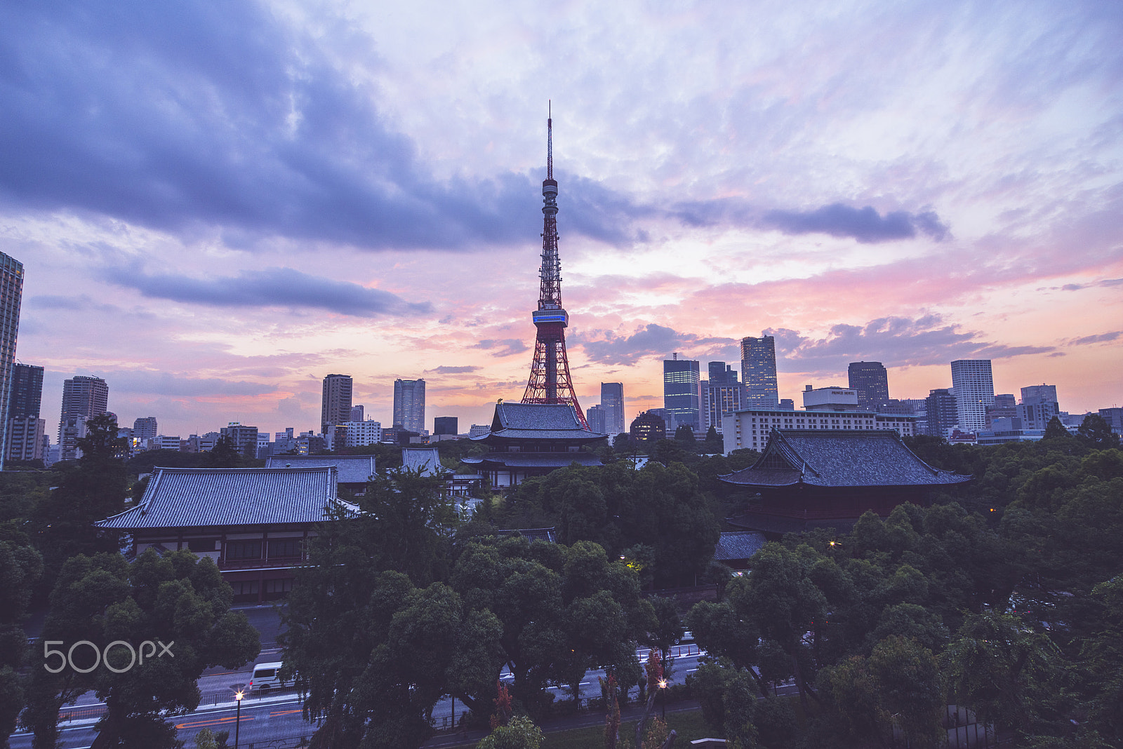 Pentax smc DA 12-24mm F4.0 ED AL (IF) sample photo. Sunset of tokyo tower photography