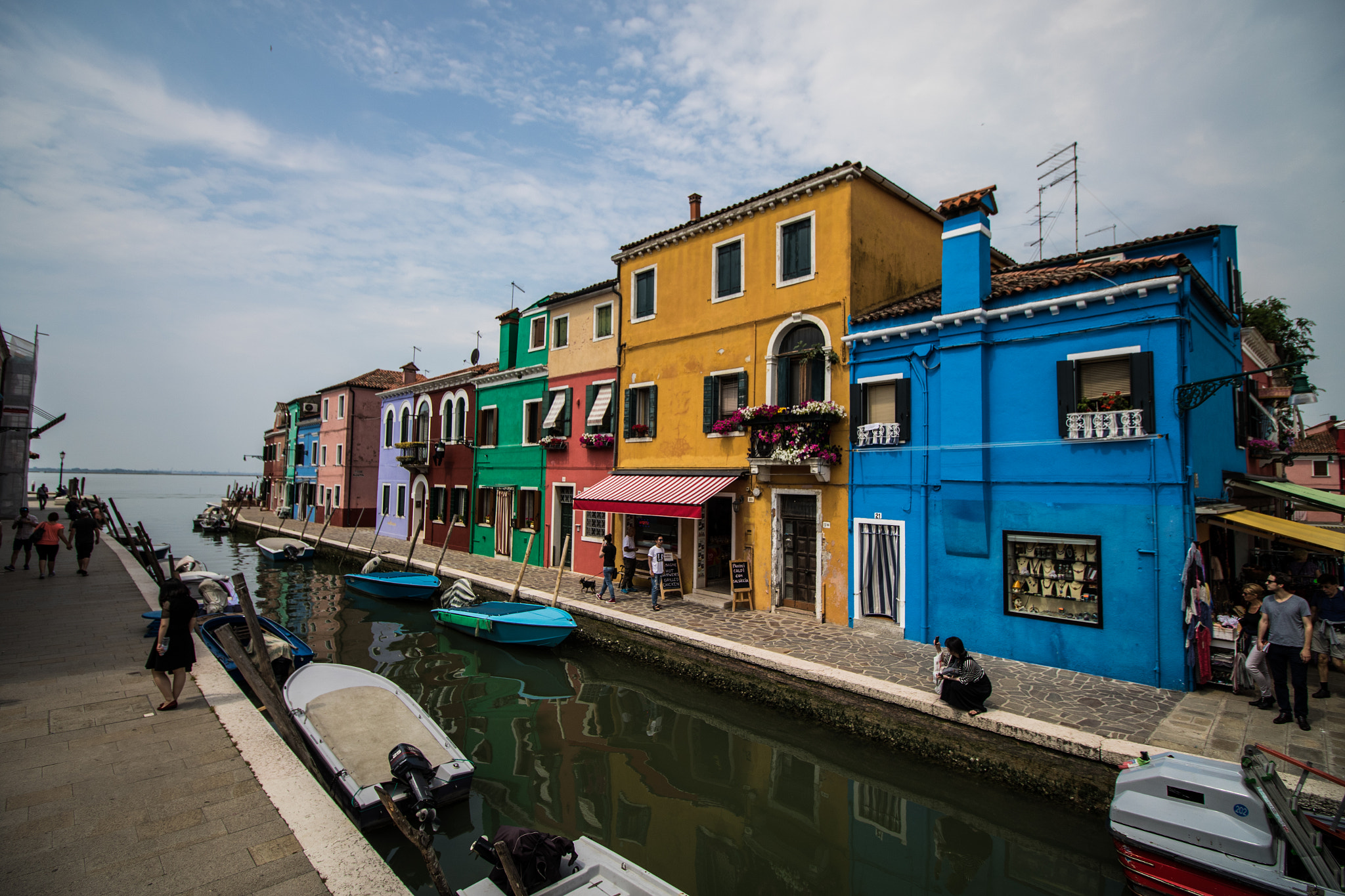 Canon EF-S 10-18mm F4.5–5.6 IS STM sample photo. Piece of burano photography