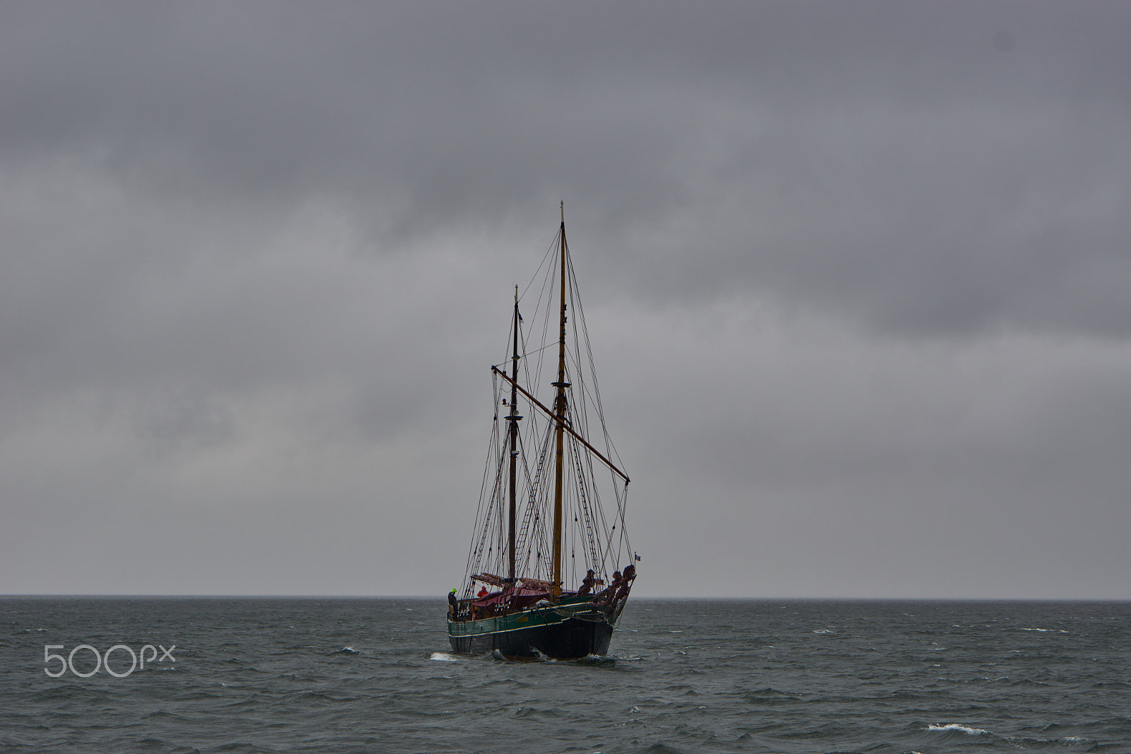 Sony a6000 + Sony FE 28-70mm F3.5-5.6 OSS sample photo. Sailboat in the baltic sea photography