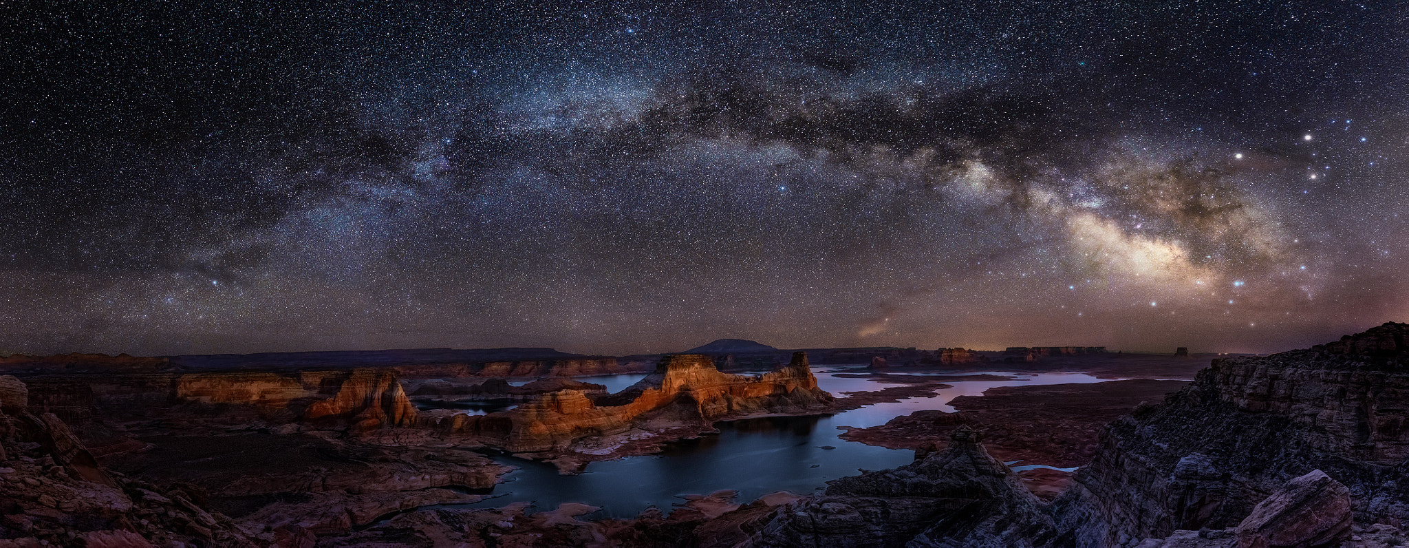 Samyang 12mm F2.8 ED AS NCS Fisheye sample photo. Alstrom's point photography