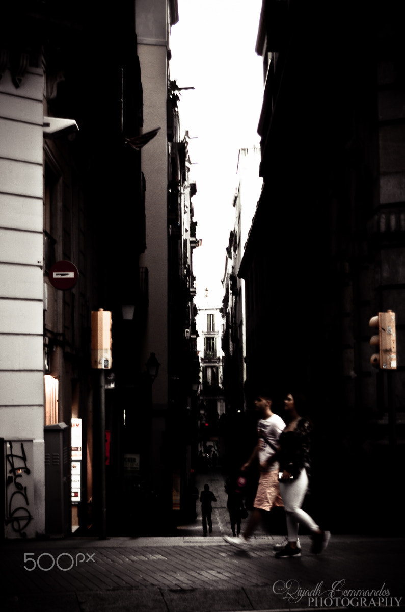 AF Zoom-Nikkor 28-80mm f/3.5-5.6D sample photo. Dark alleys.. photography