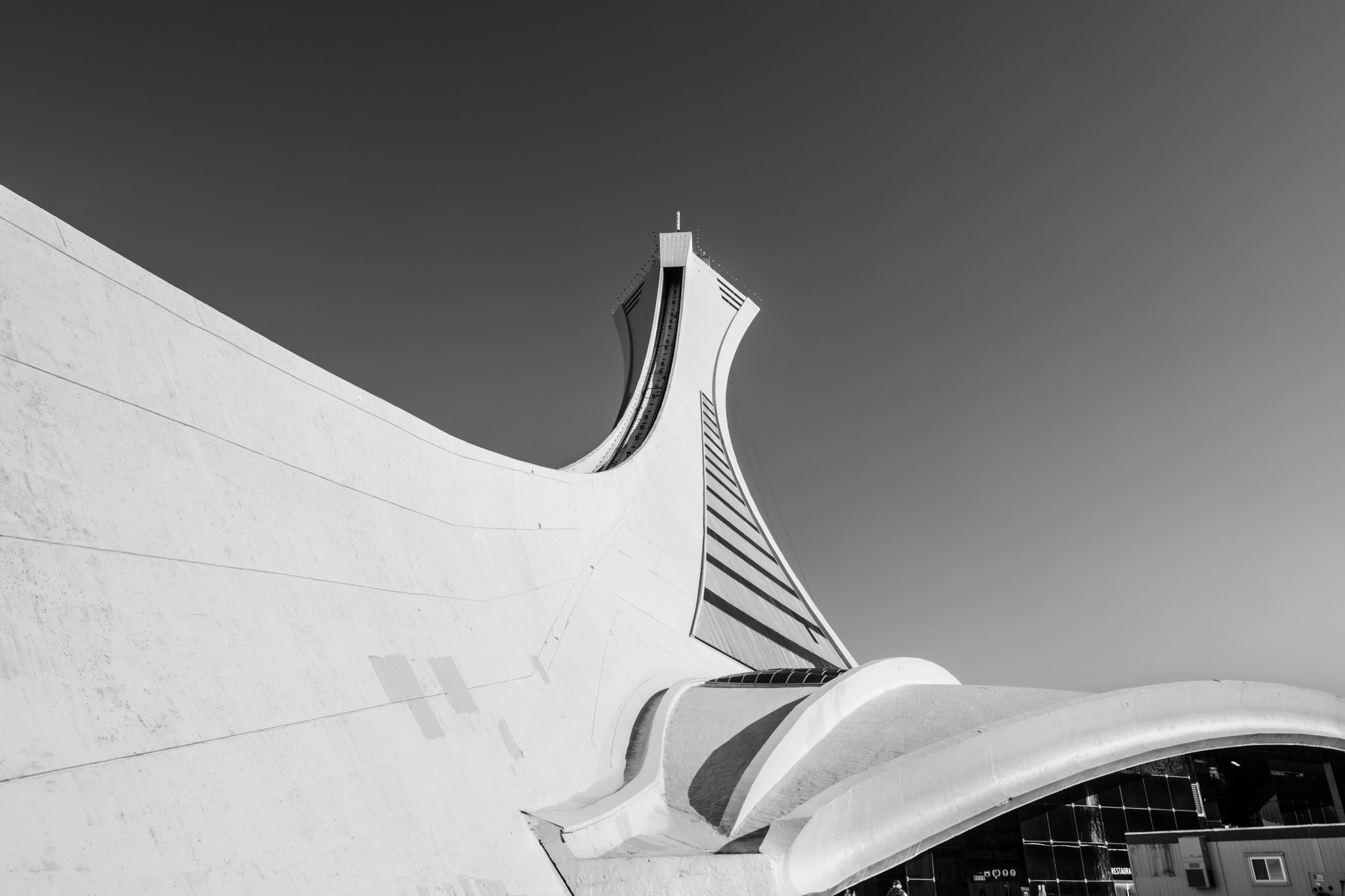 Samsung NX500 + Samsung NX 16mm F2.4 Pancake sample photo. Montreal olympic park #[b&w] photography