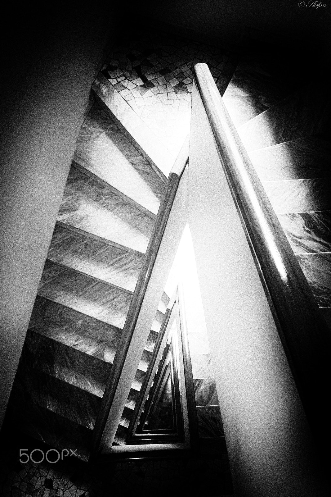 Canon EF-S 10-18mm F4.5–5.6 IS STM sample photo. Stairs photography