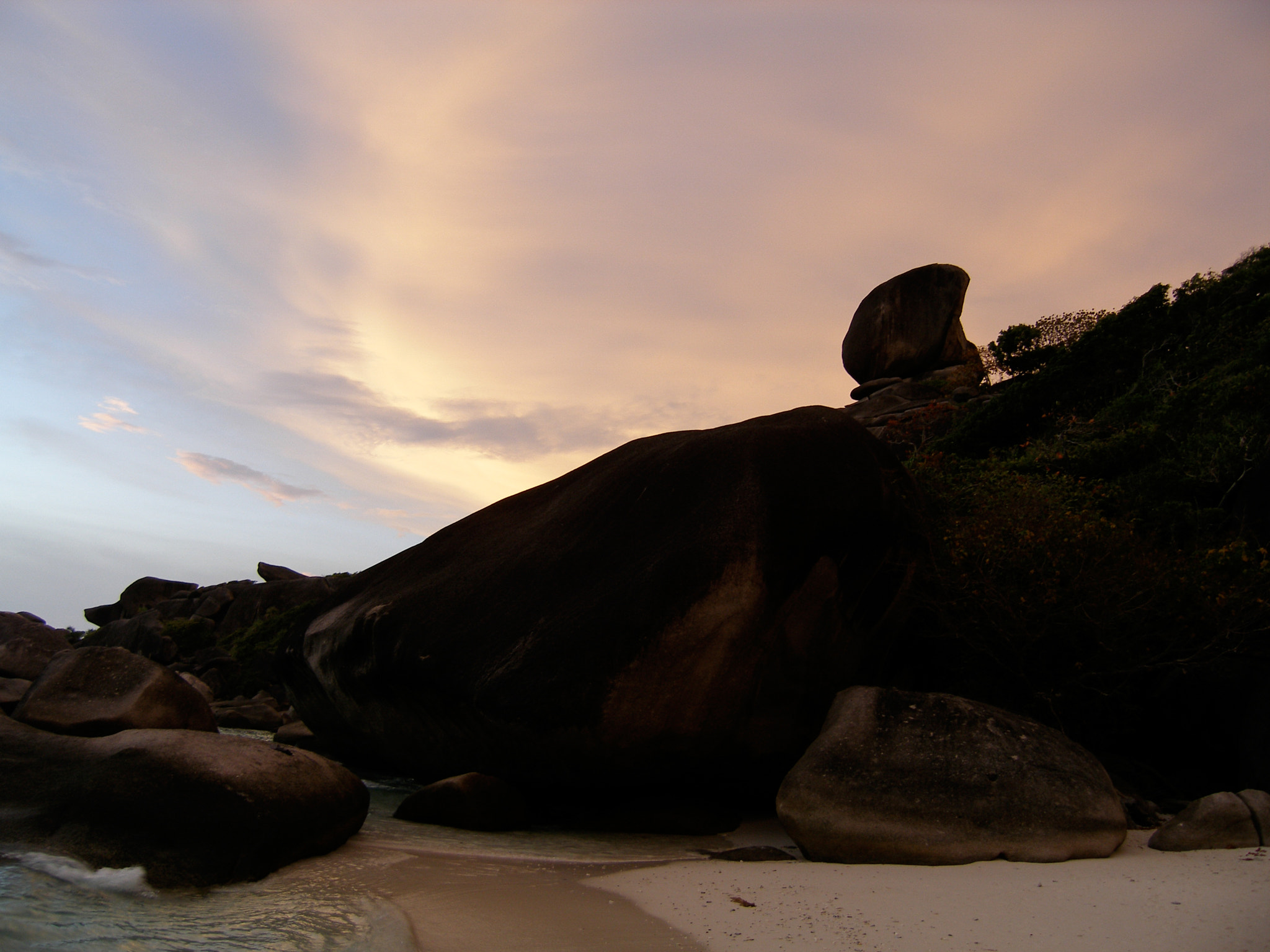 Olympus C7070WZ sample photo. Beautiful sunset at sail rock, south of thailand. photography