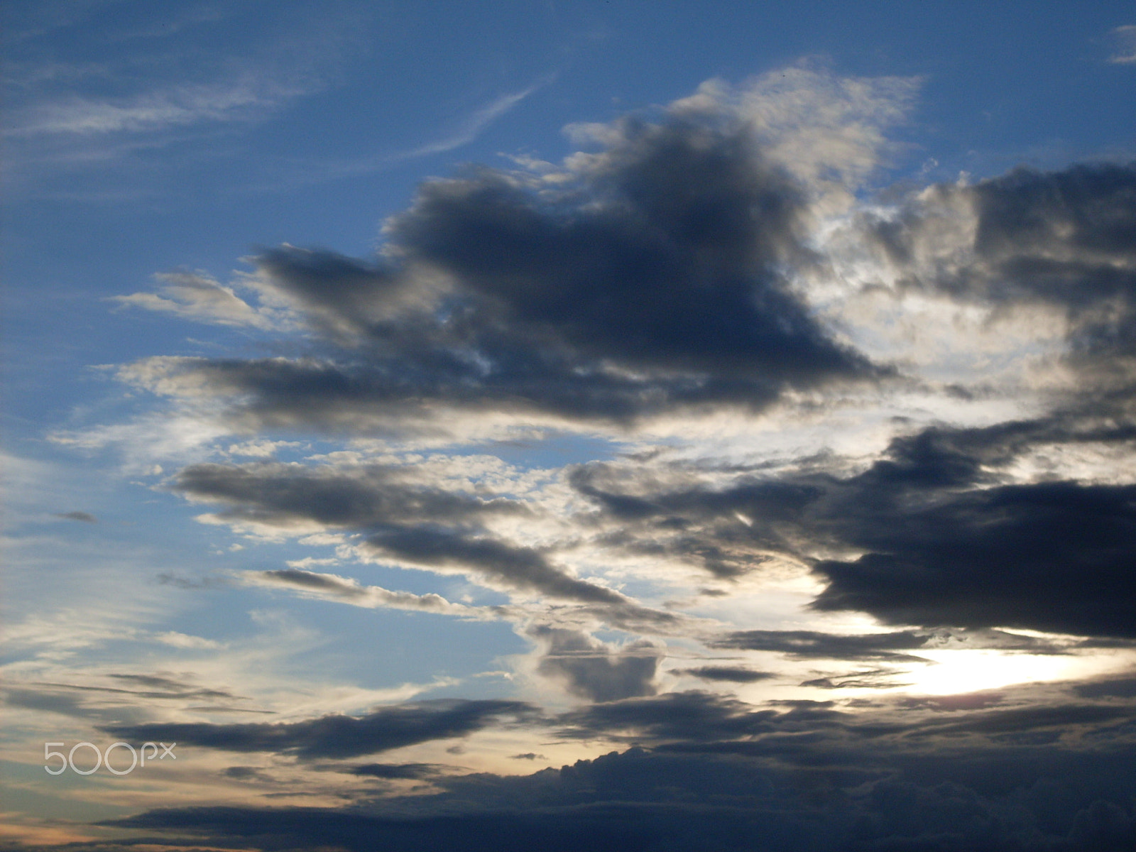 Samsung KENOX S860  / Samsung S860 sample photo. Clouds photography