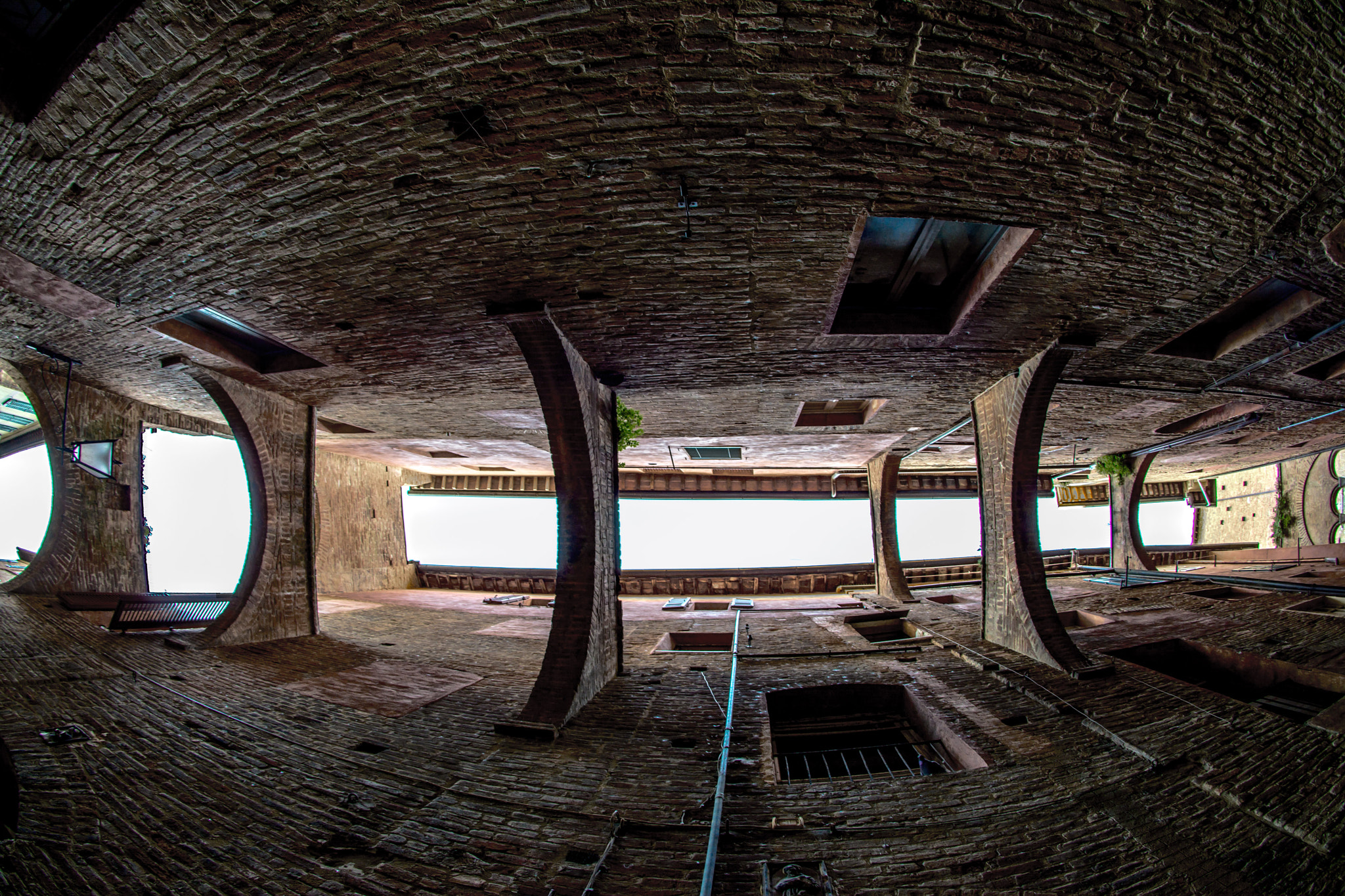 Nikon D7100 + Sigma 10mm F2.8 EX DC HSM Diagonal Fisheye sample photo. Altstadtggasse siena photography