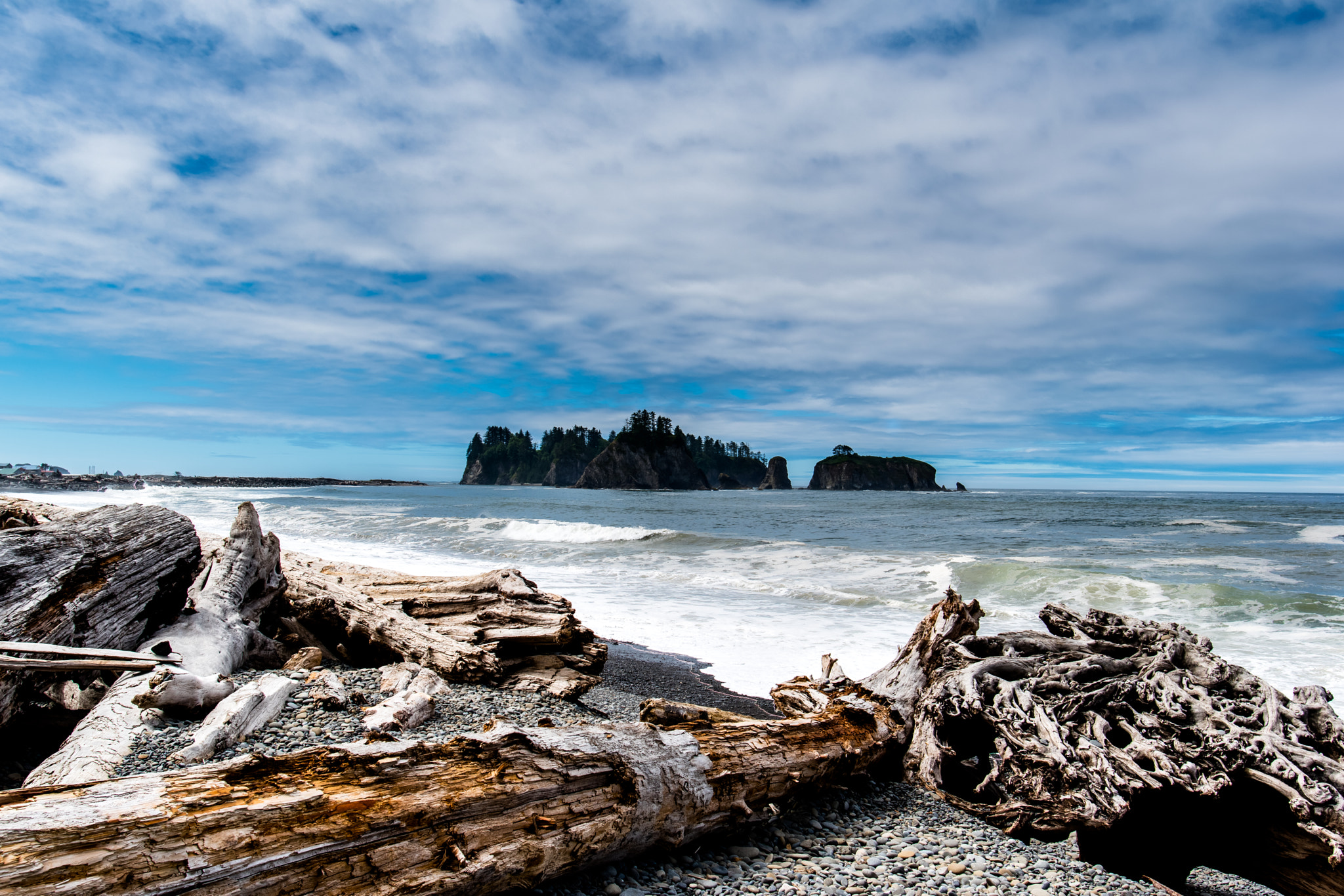 Nikon D5500 + Nikon AF-S Nikkor 20mm F1.8G ED sample photo. Rialto beach wa photography