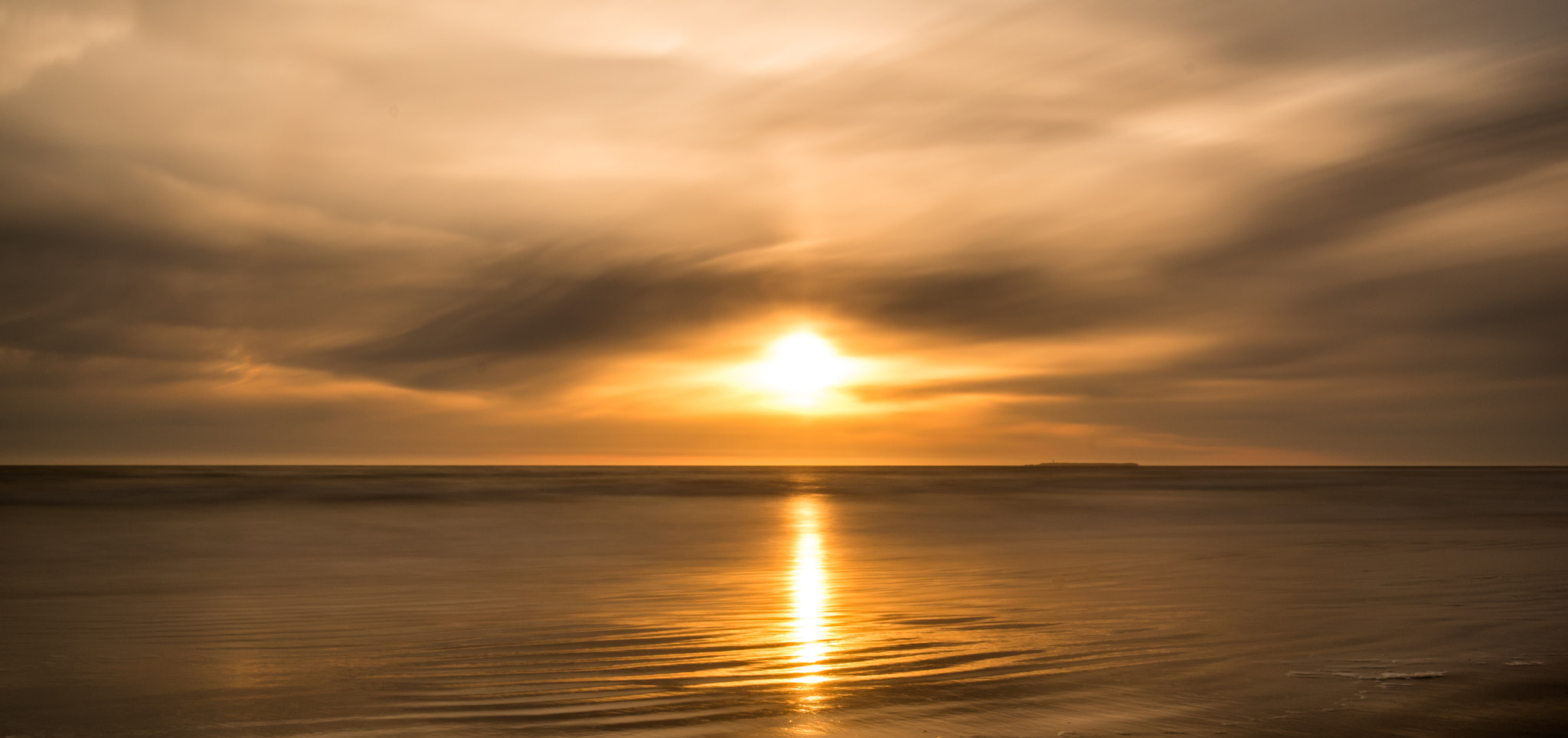 Nikon D5500 + Nikon AF-S Nikkor 20mm F1.8G ED sample photo. Sunset over kalaloch photography