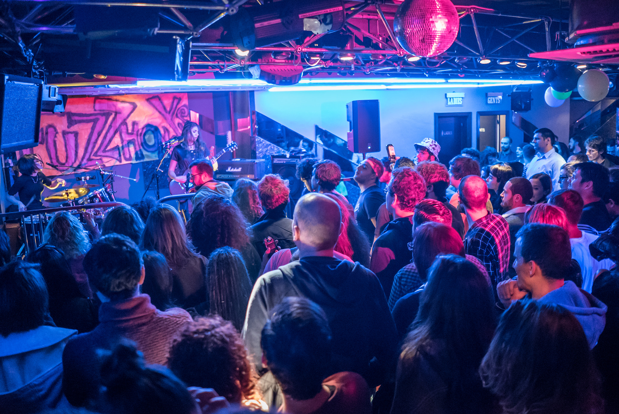 Sony FE 28mm F2 sample photo. Fuzzhoneys album launch photography