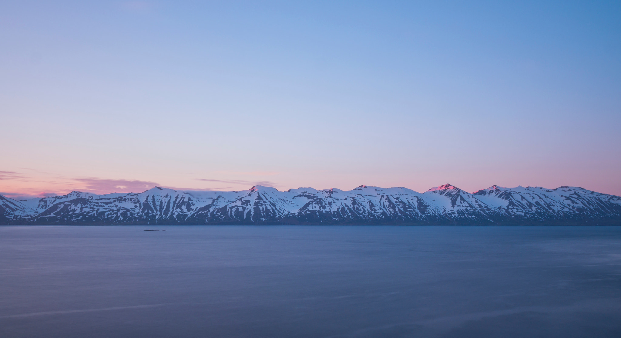 Olympus OM-D E-M5 + Olympus M.Zuiko Digital ED 7-14mm F2.8 PRO sample photo. Beautiful icelandic fjords during sunrise. photography