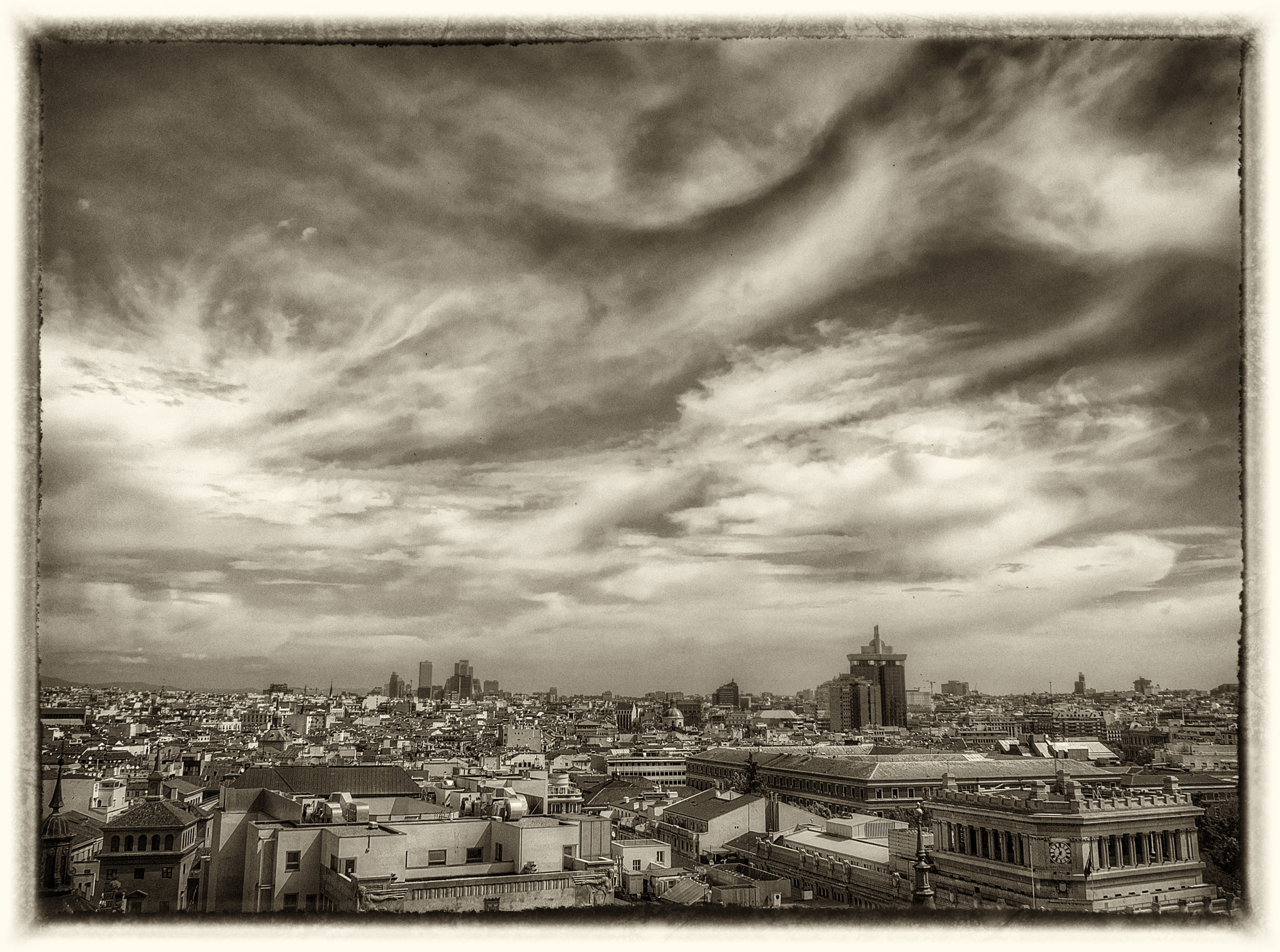 Olympus PEN E-PL1 sample photo. Mas madrid ii photography