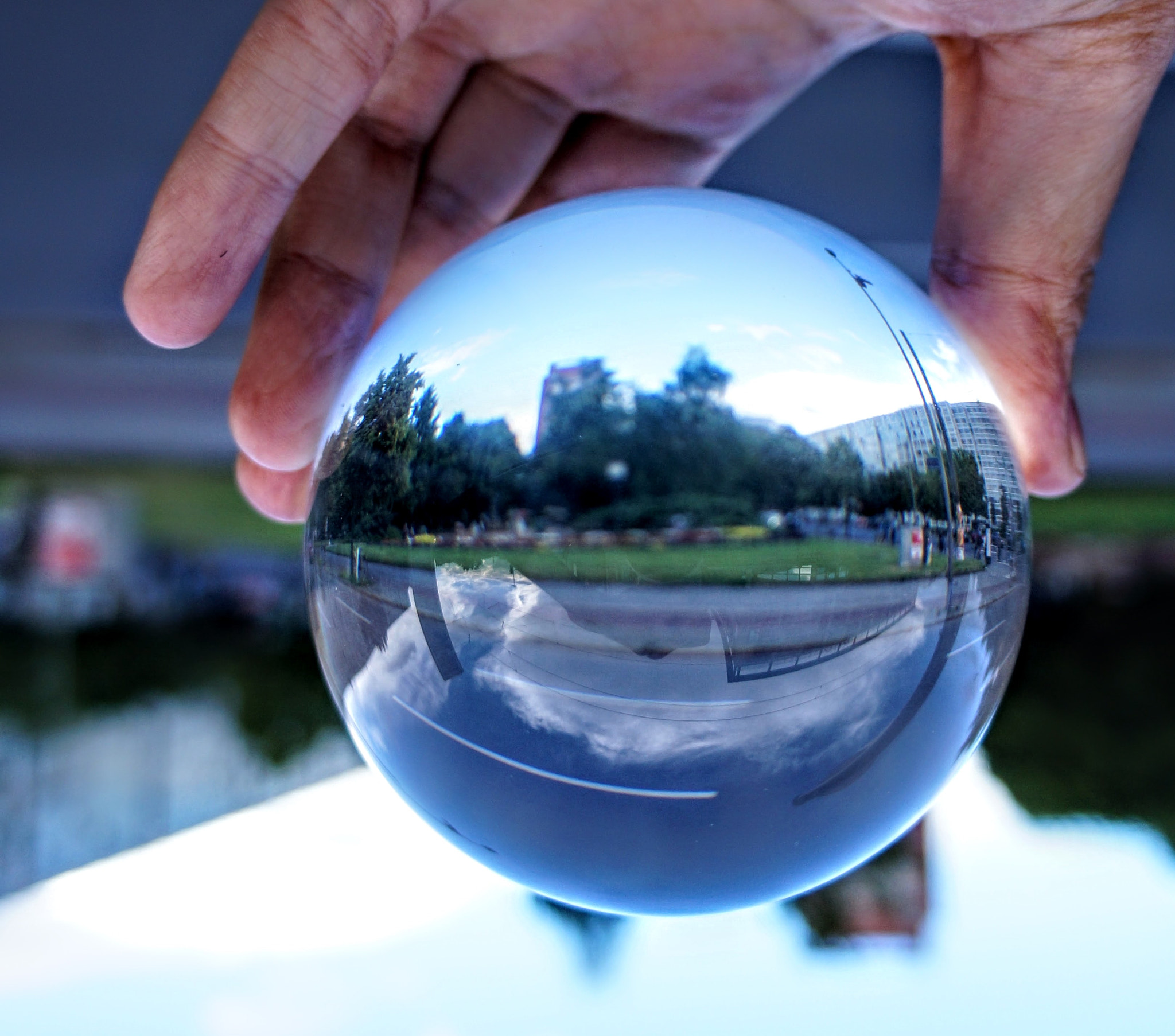 Tamron 18-200mm F3.5-6.3 Di III VC sample photo. World in hand photography