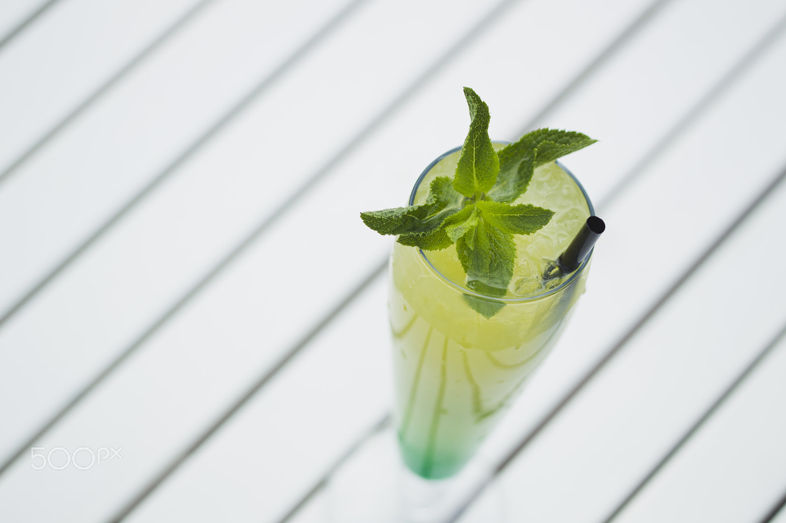 Canon EOS-1D Mark IV sample photo. Lemonade with mint and ice. photography