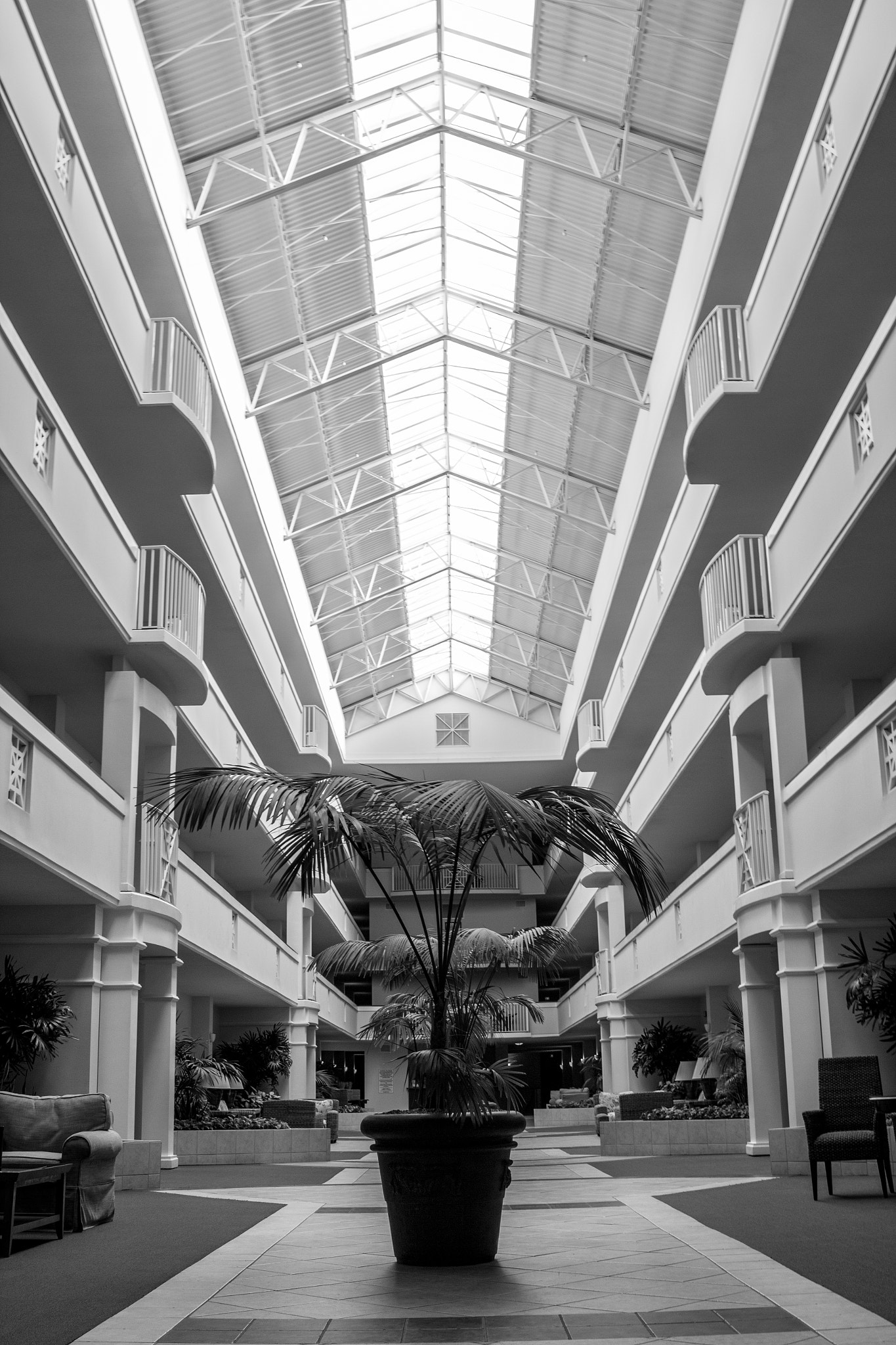 Canon EOS 650D (EOS Rebel T4i / EOS Kiss X6i) sample photo. Atrium photography