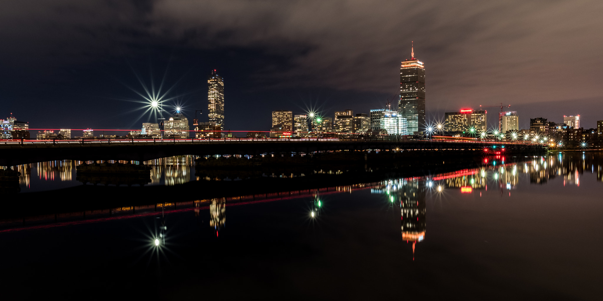 Nikon D5500 + Nikon AF-S Nikkor 20mm F1.8G ED sample photo. Mass ave bridge photography