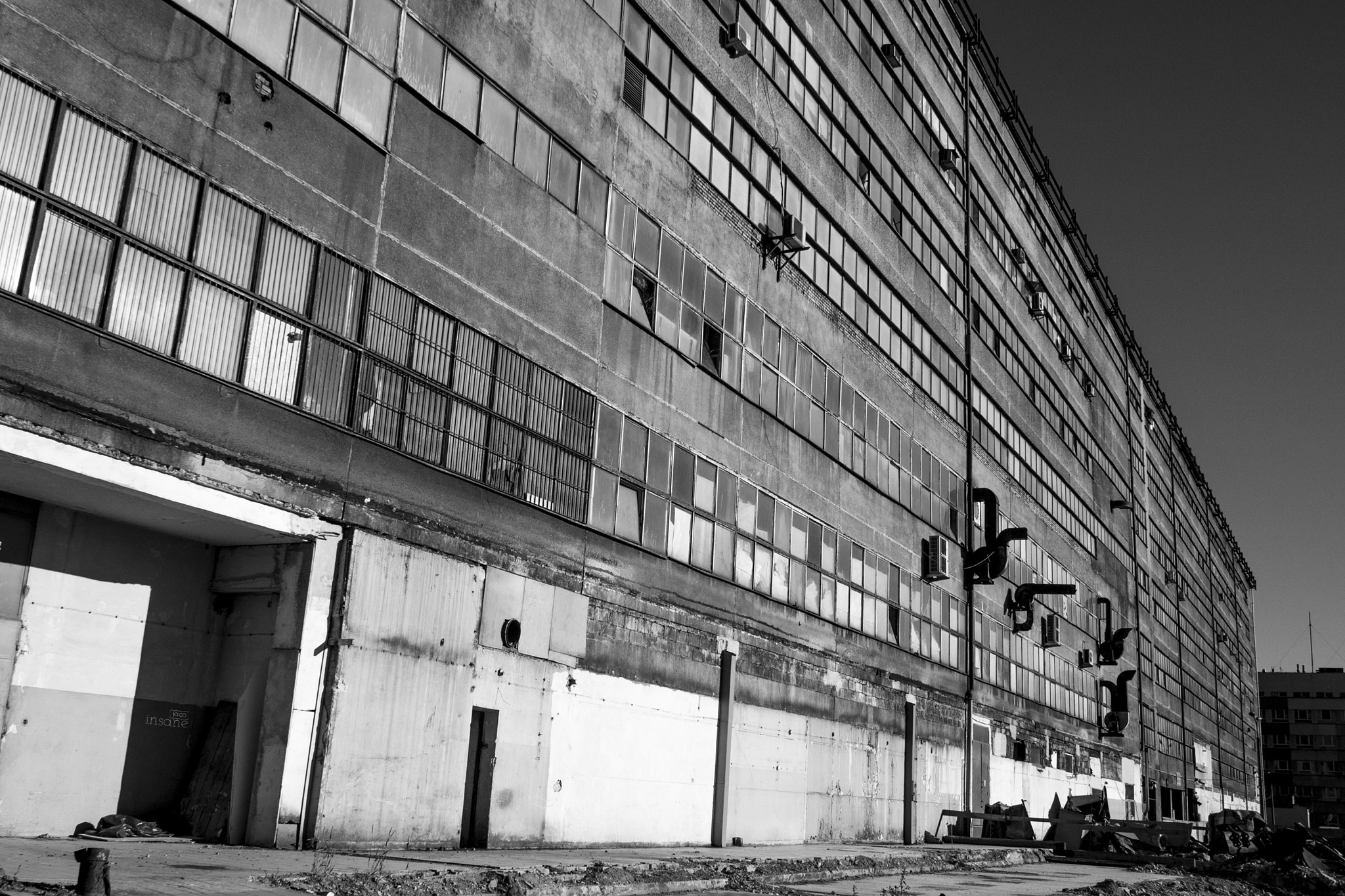 Panasonic Lumix DMC-GX7 + Panasonic Lumix G 14mm F2.5 ASPH sample photo. Office building photography