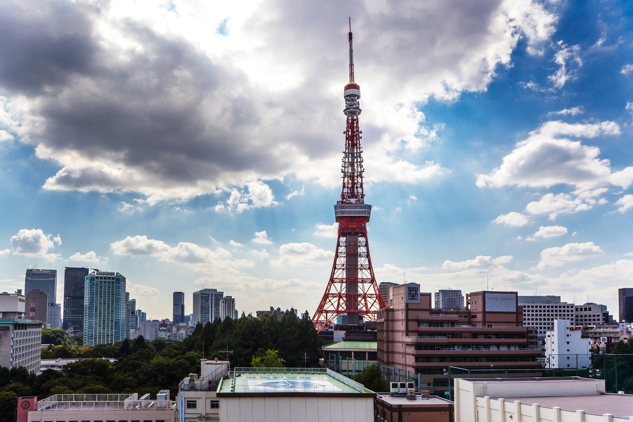 Canon EOS 6D + Sigma 10-20mm F4-5.6 EX DC HSM sample photo. Tokyo tower photography