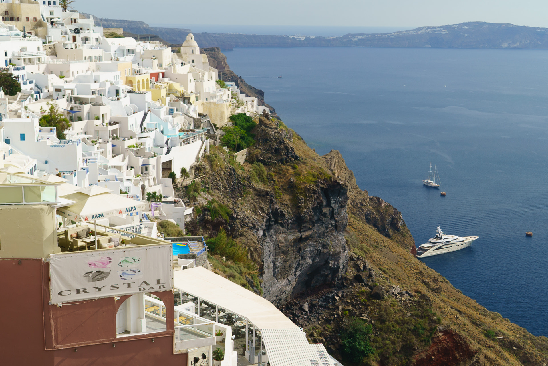 Sony E 18-200mm F3.5-6.3 OSS sample photo. Street view of fira photography