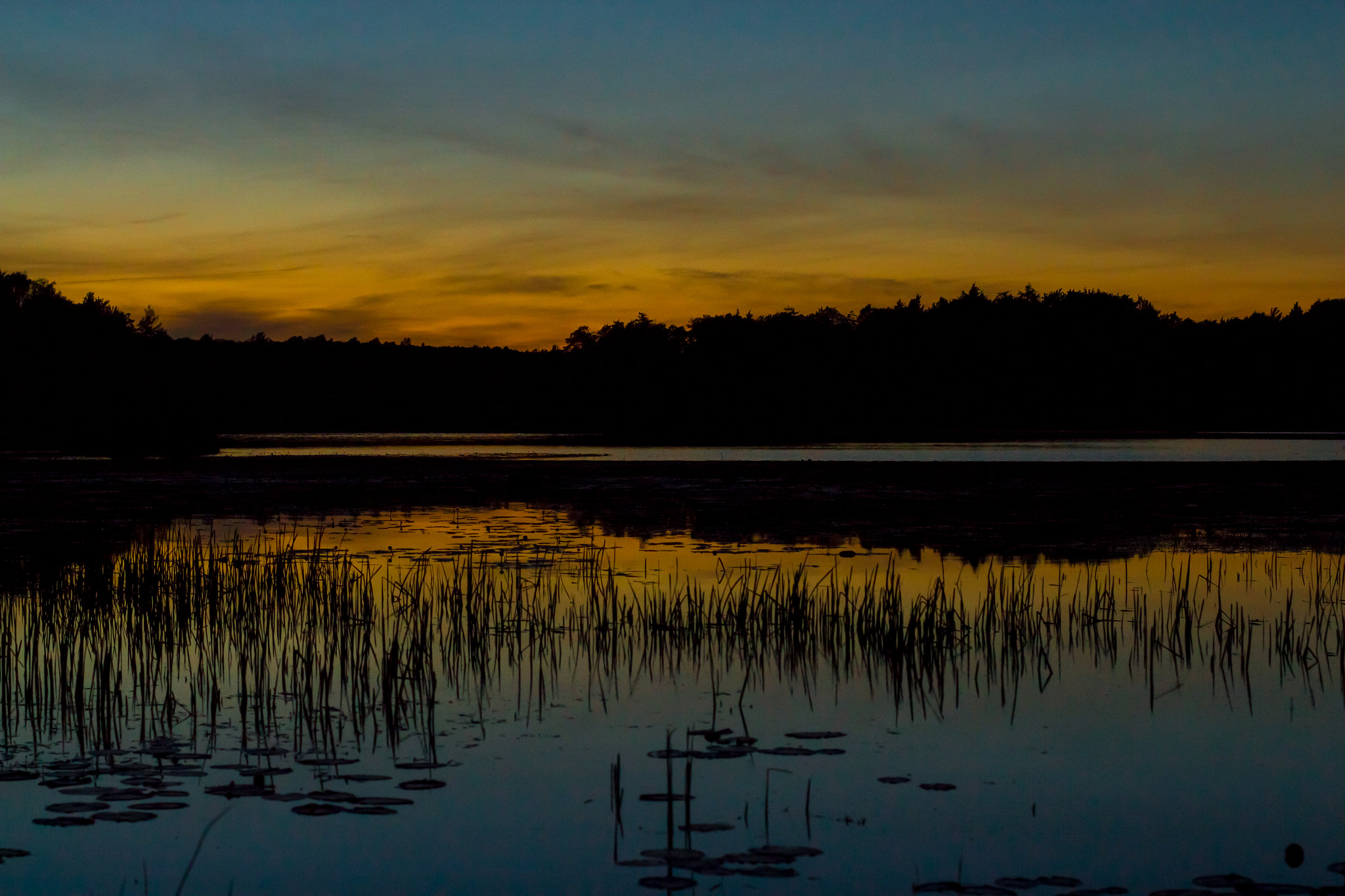 Canon EOS 650D (EOS Rebel T4i / EOS Kiss X6i) + Canon EF 50mm F1.4 USM sample photo. Dusk over lake jean photography