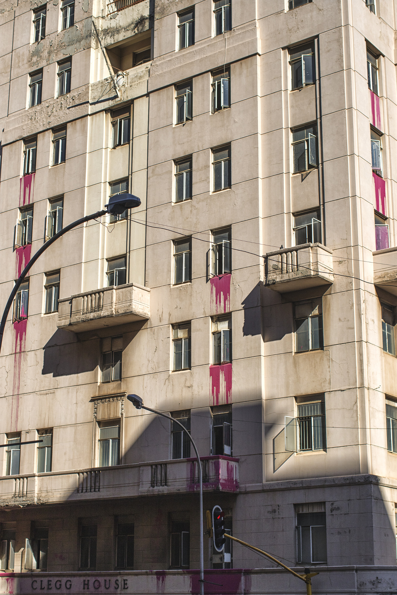 Canon EF 40mm F2.8 STM sample photo. Splish, splash, pink photography
