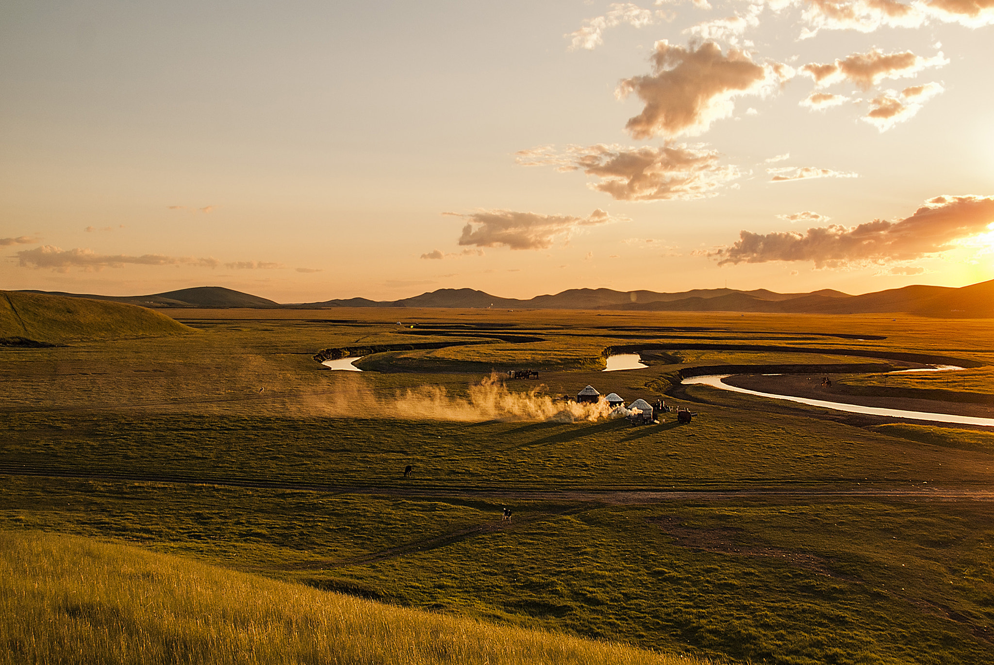 Sigma 18-250mm F3.5-6.3 DC OS HSM sample photo. Hulun buir grassland photography