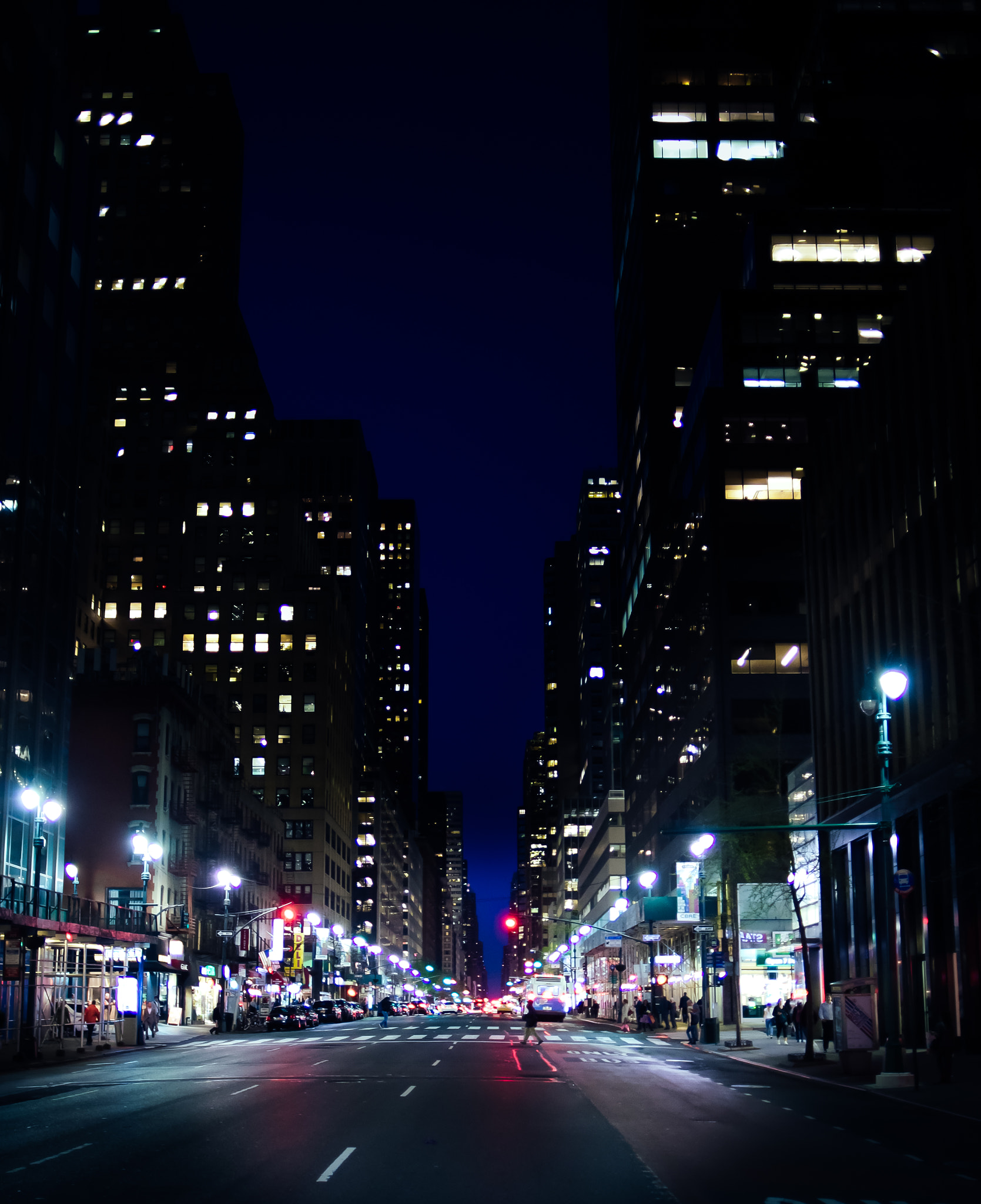 Nikon D750 + AF Nikkor 35mm f/2 sample photo. New york city at night photography