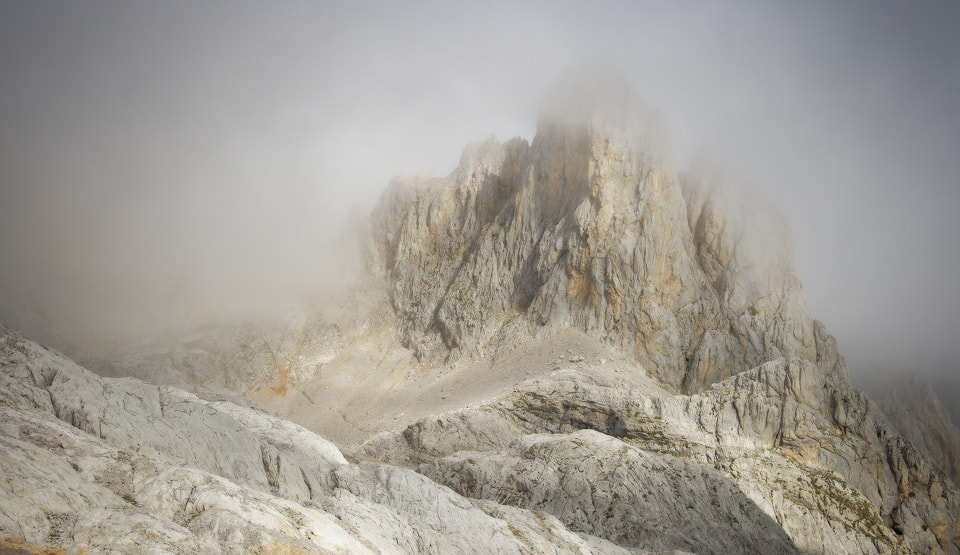 Sigma 18-125mm F3.8-5.6 DC OS HSM sample photo. Mineral world photography