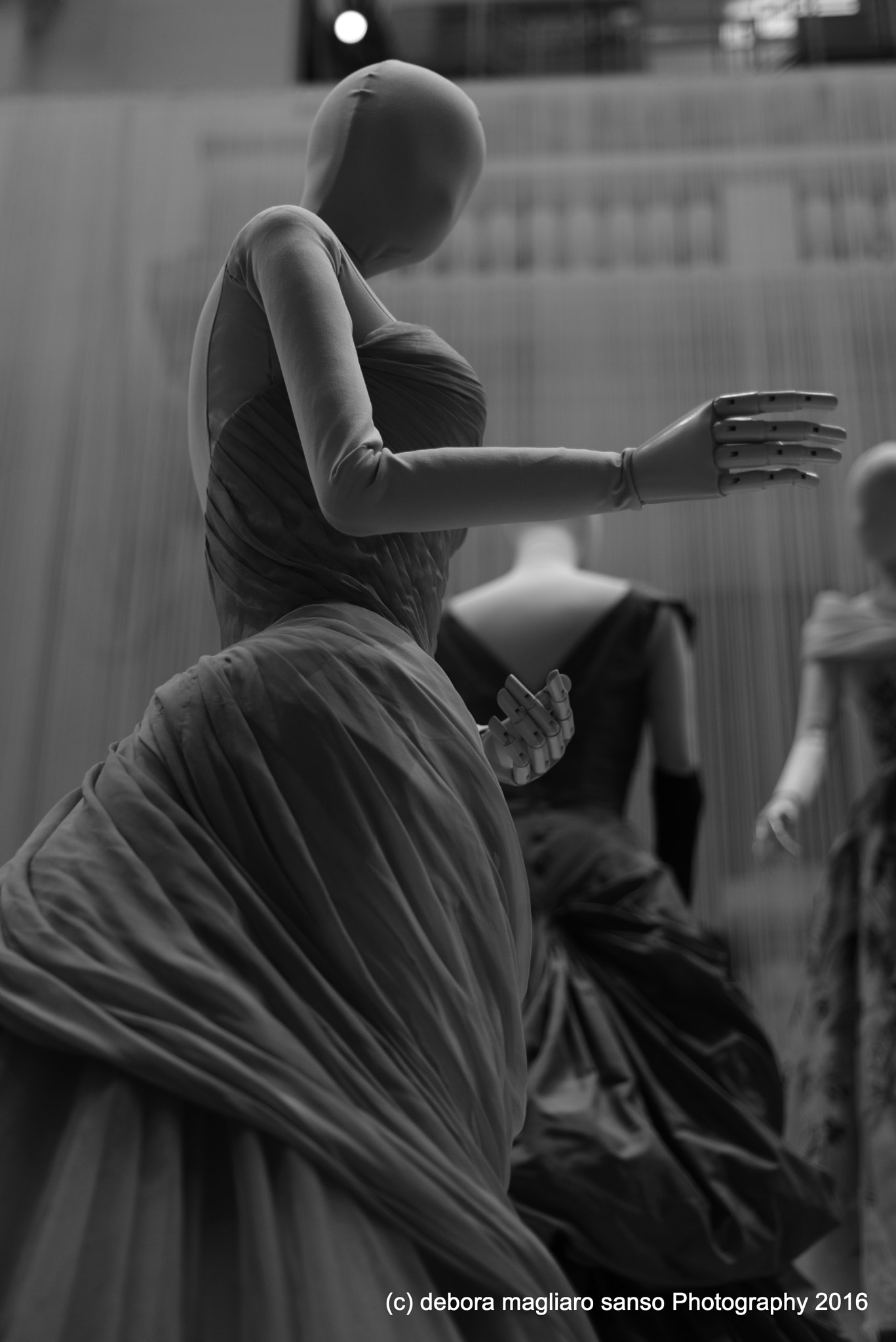 Nikon D610 + Nikon AF Micro-Nikkor 60mm F2.8D sample photo. Lonely dance photography