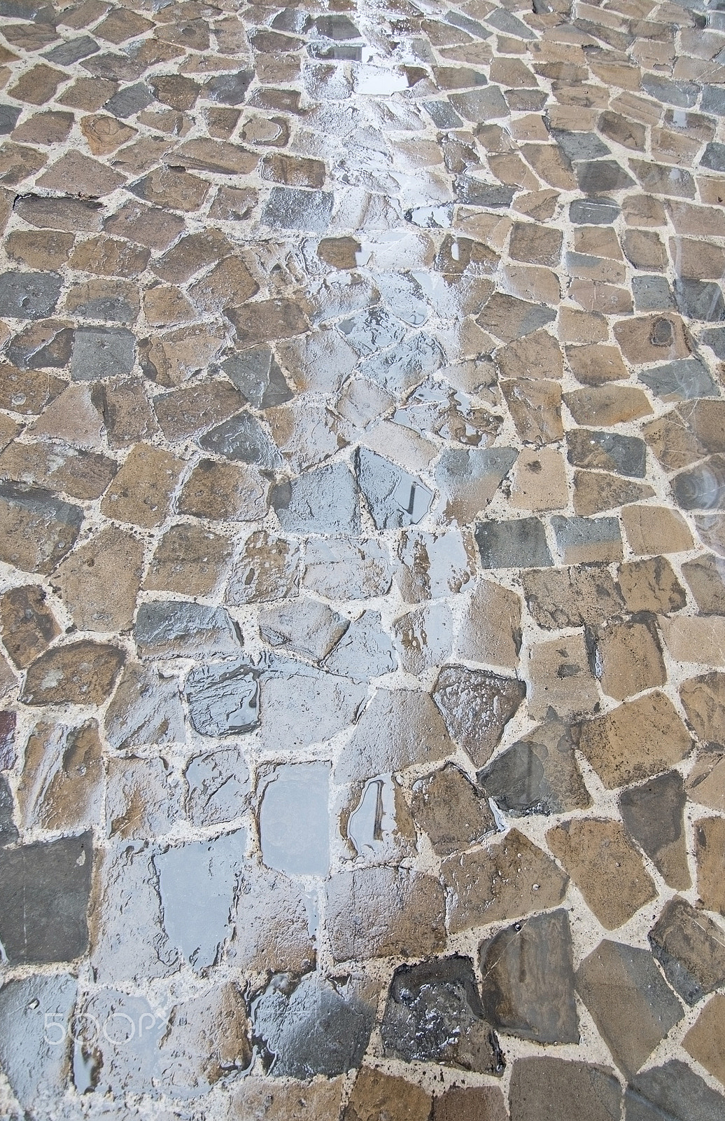 AF Zoom-Nikkor 28-70mm f/3.5-4.5D sample photo. Rainy wet palma old town street photography