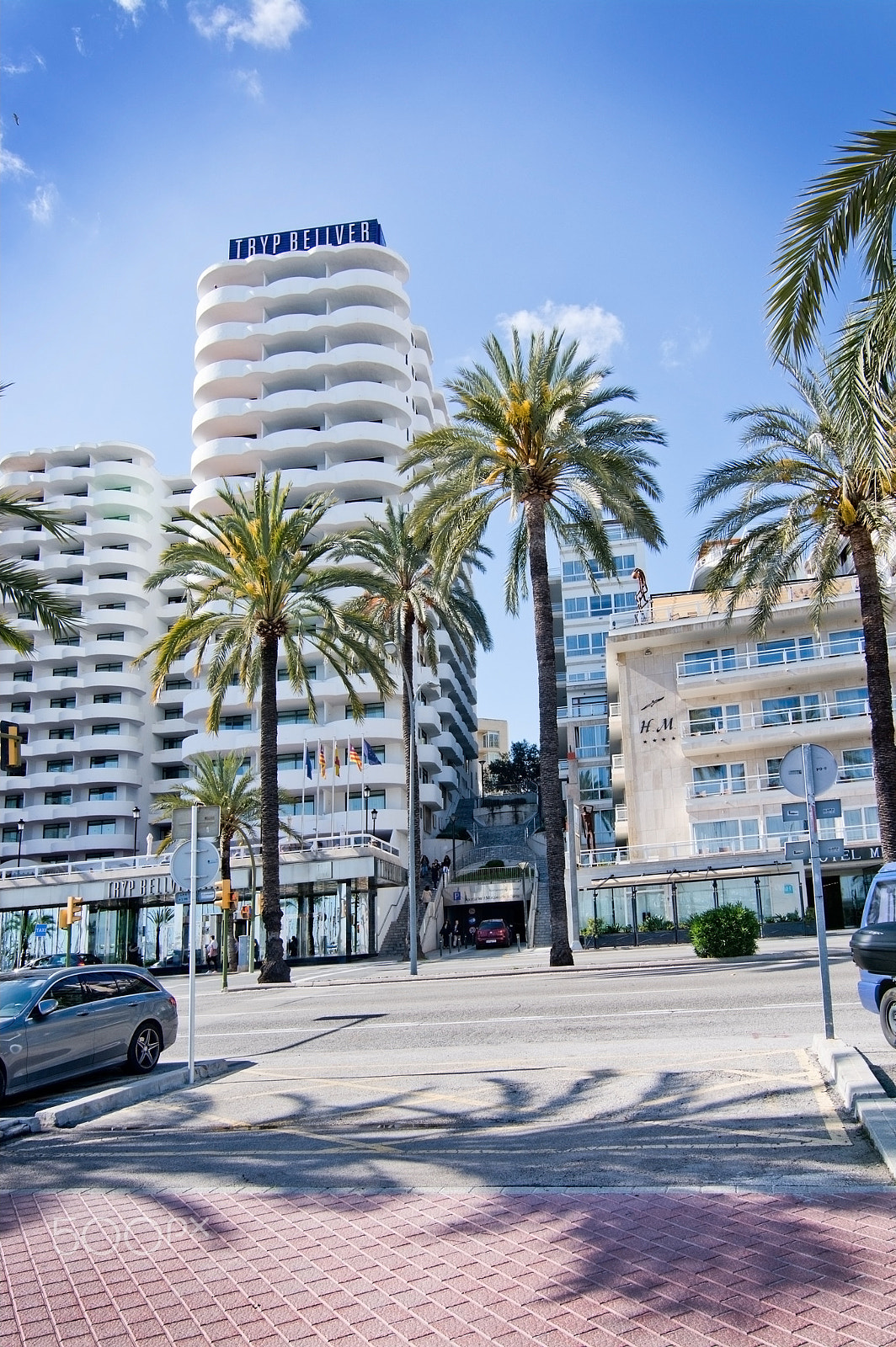 Nikon D7100 + Sigma 24mm F1.8 EX DG Aspherical Macro sample photo. Hotel tryp bellver on paseo maritimo photography