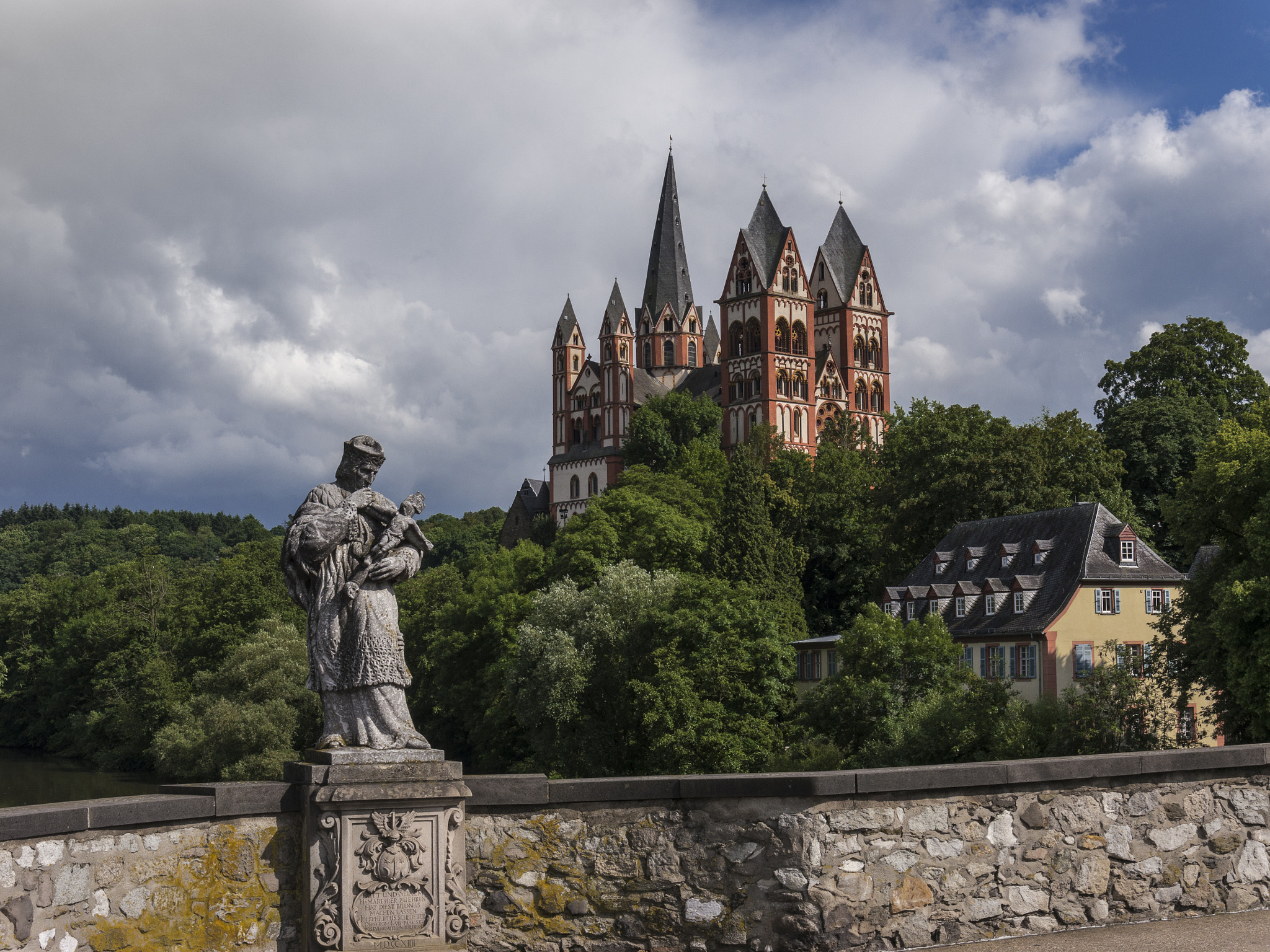 Panasonic Lumix DMC-G6 sample photo. Limburg cathedral, view from old lahn-bridge photography
