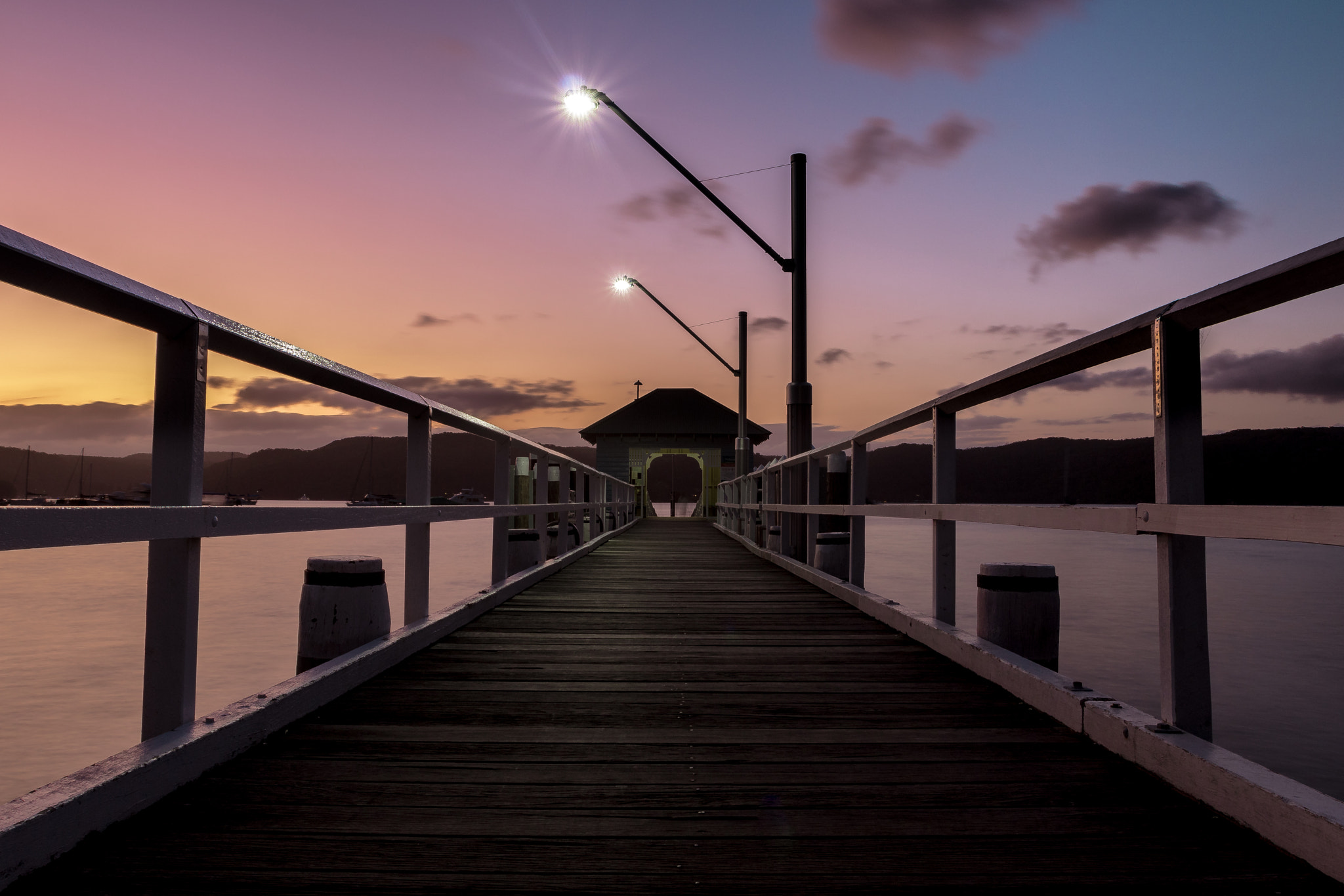 Canon EOS 750D (EOS Rebel T6i / EOS Kiss X8i) + Canon EF 17-40mm F4L USM sample photo. Palm beach wharf photography