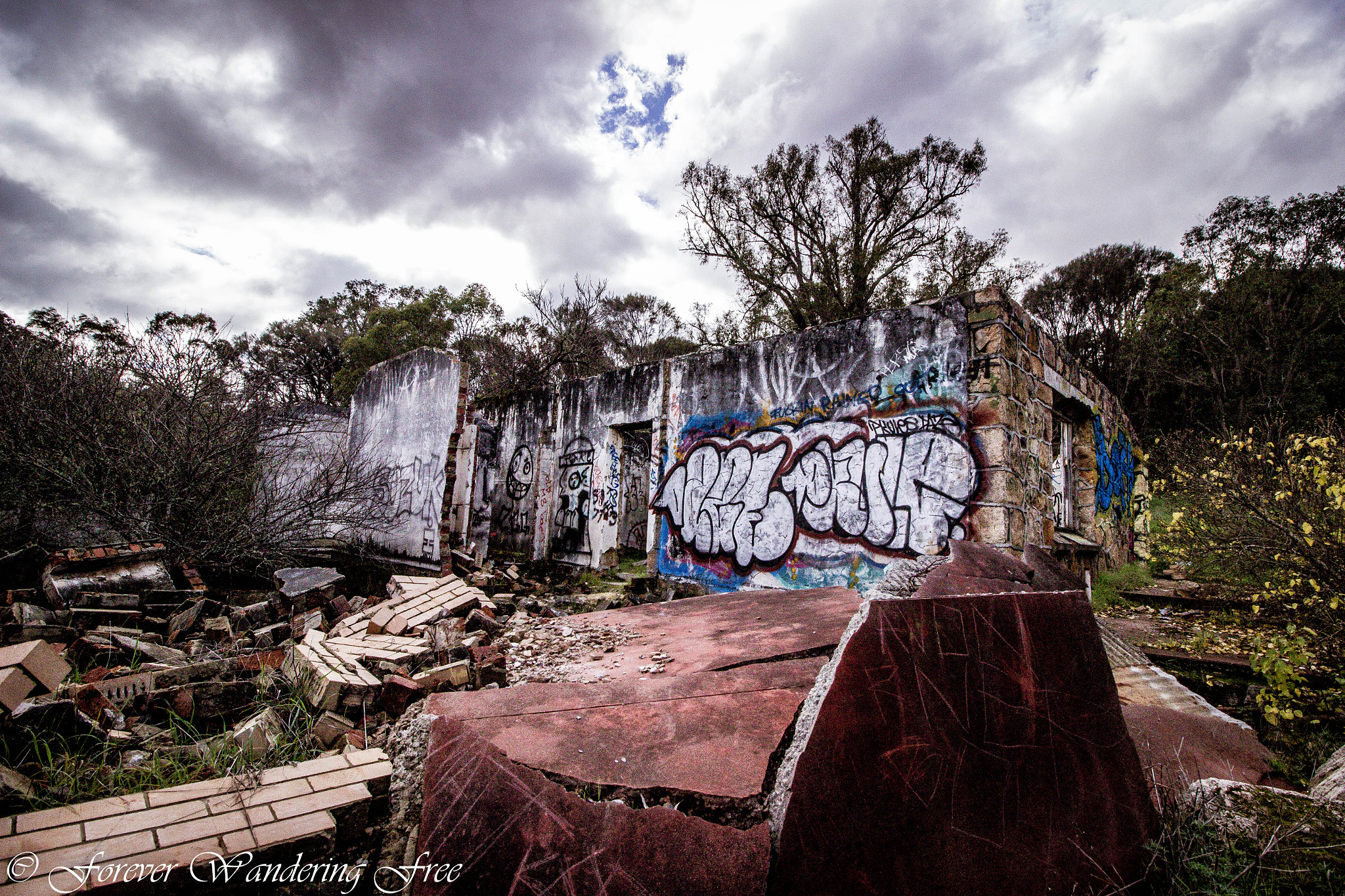 Canon EF-S 10-18mm F4.5–5.6 IS STM sample photo. Abandoned perth  photography