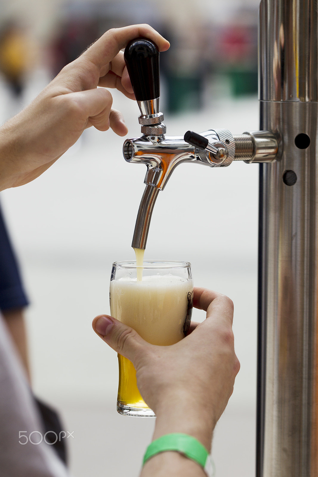 Canon EOS-1D Mark IV sample photo. Bright metal beer tap photography