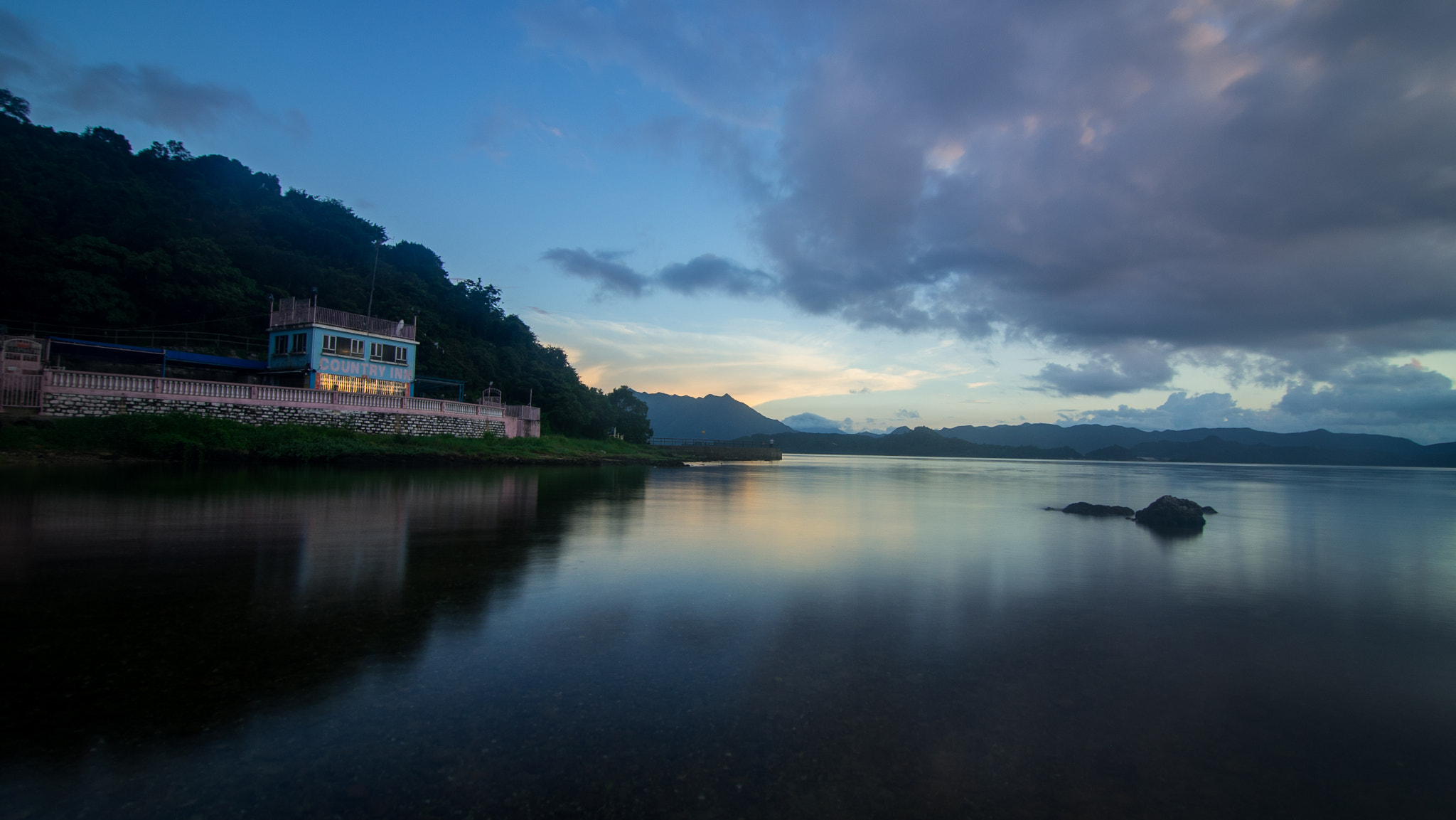 11-16mm F2.8 sample photo. Sunrise in hong kong photography
