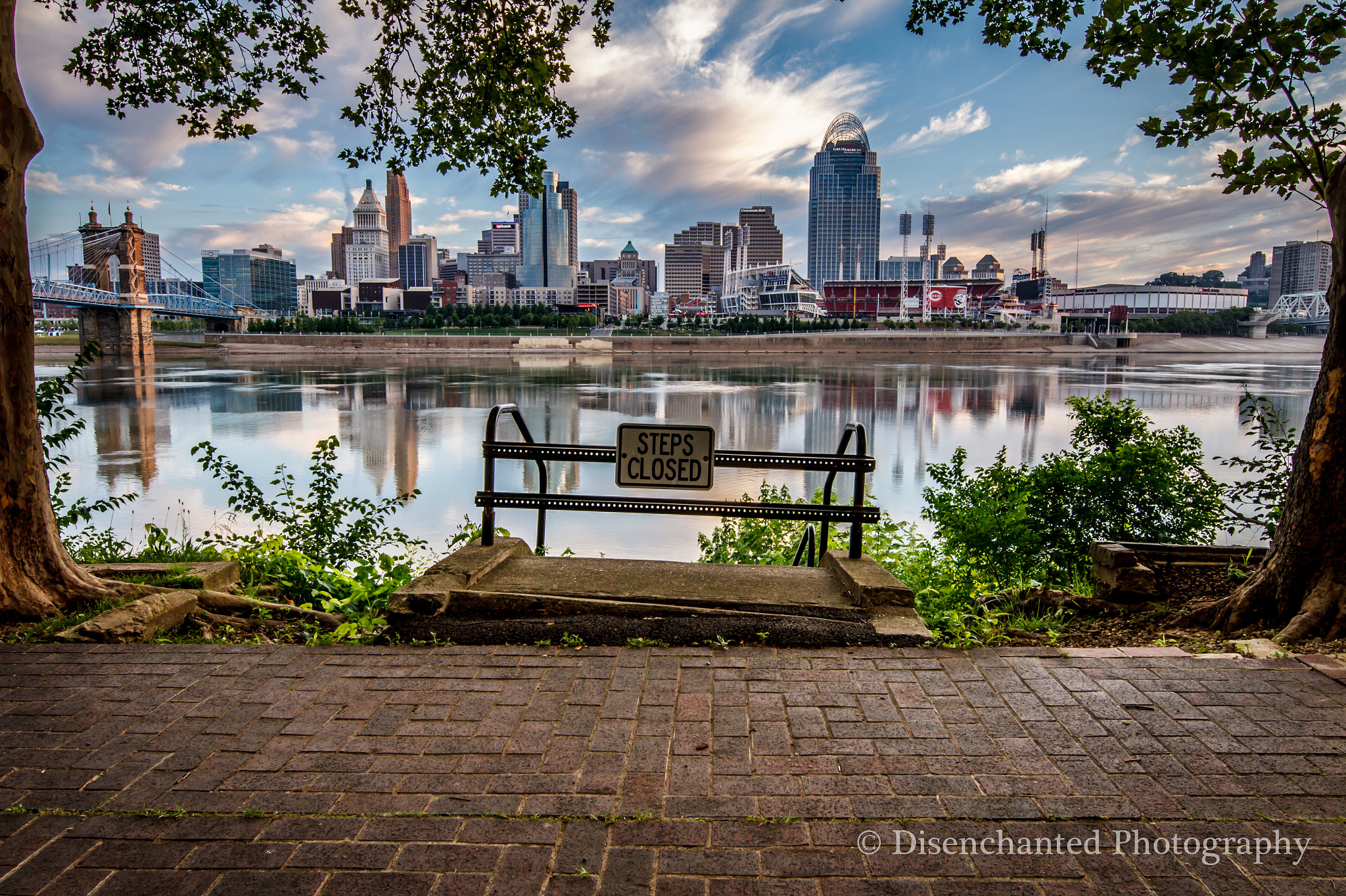 Canon EOS 7D + Canon EF 300mm f/2.8L sample photo. Closed steps to the river overlooking cincinnati from covington kentucky photography