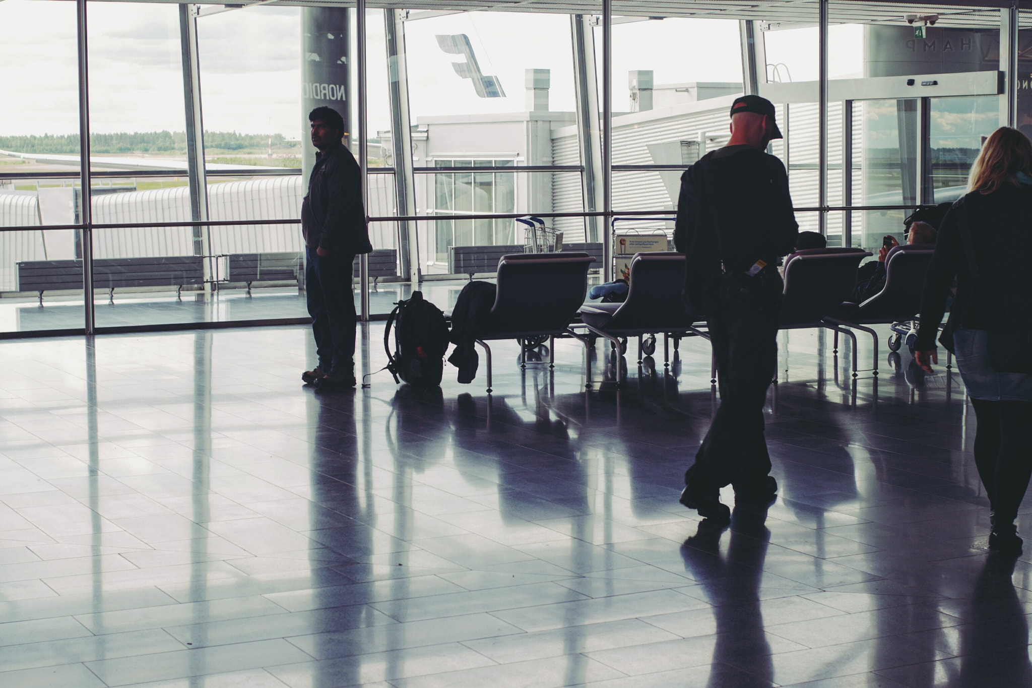 Pentax K-S2 + Pentax smc FA 43mm F1.9 Limited sample photo. Zurich airport photography