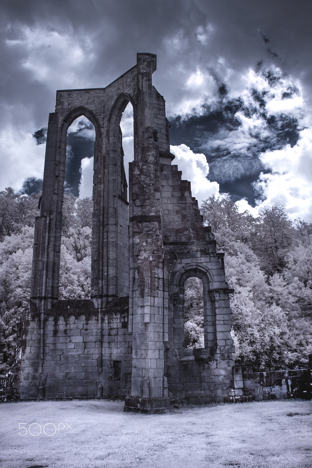 Canon EF-S 18-55mm F3.5-5.6 sample photo. Ghosts of the guardian photography