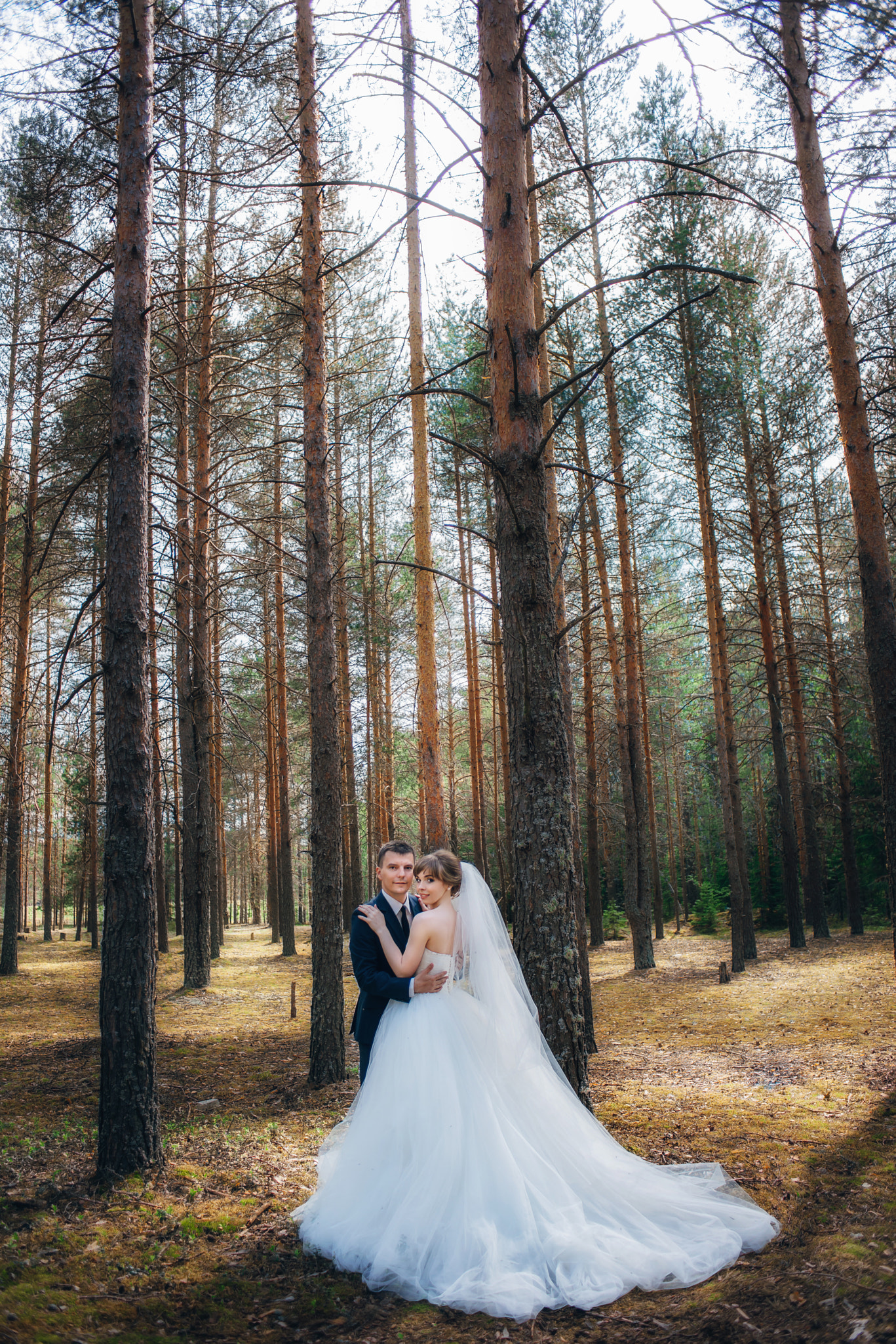 Nikon D800 + Nikon AF Nikkor 28mm F2.8D sample photo. Wedding in the woods photography