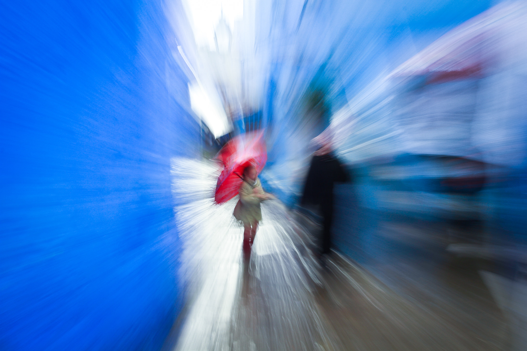 Sigma 17-35mm f/2.8-4 EX DG Aspherical HSM sample photo. Motion photography